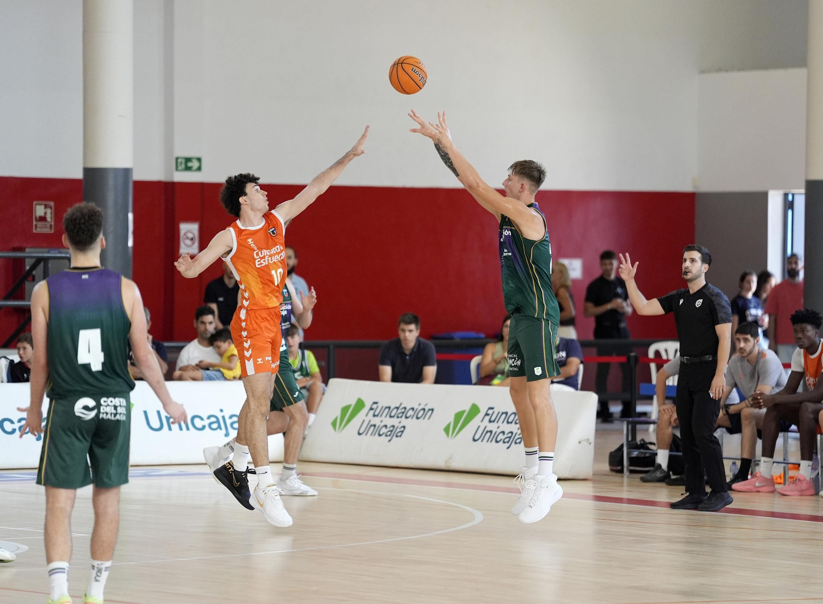 Unicaja Alhaurín de la Torre-Valencia de la Liga U22, en fotos
