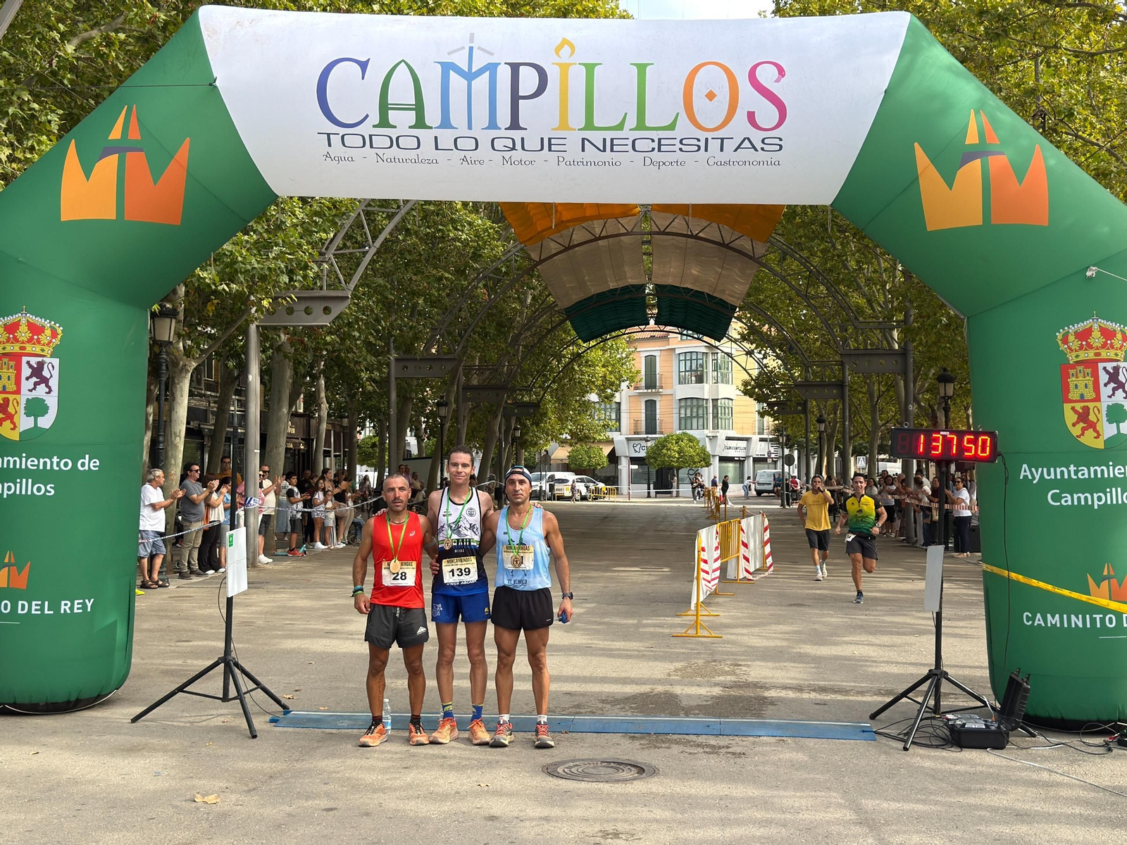 1.200 personas en la 'VIII Quedada Solidaria contra el Cáncer' en Campillos