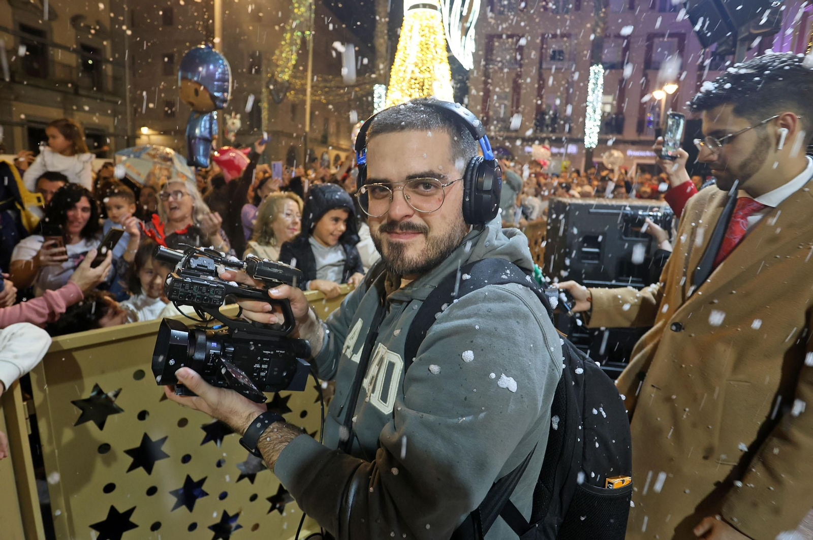 Imágenes de la nevada y alumbrado navideño en Huelva