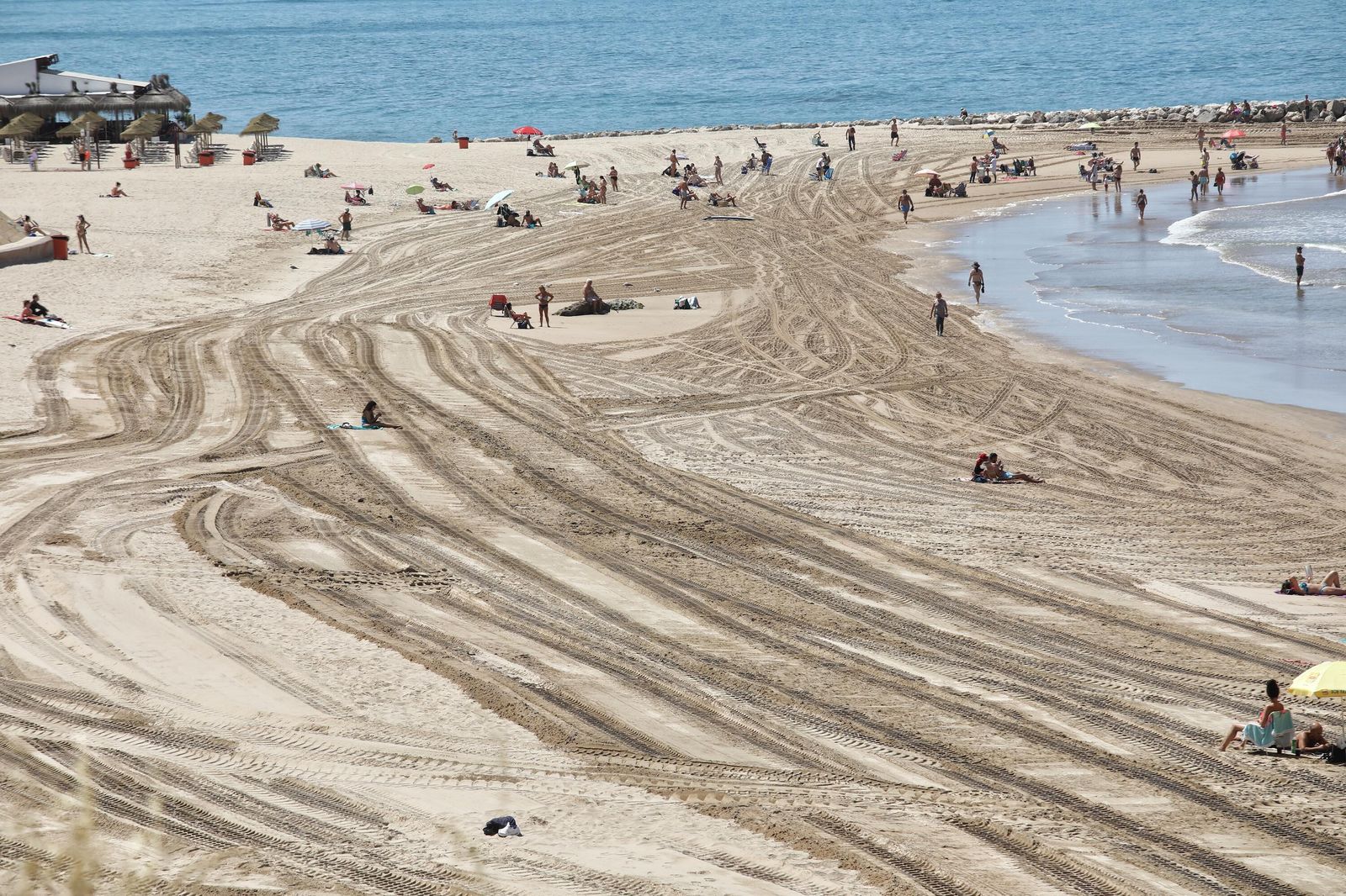 Imagen de la playa al final de la mañana de este martes.