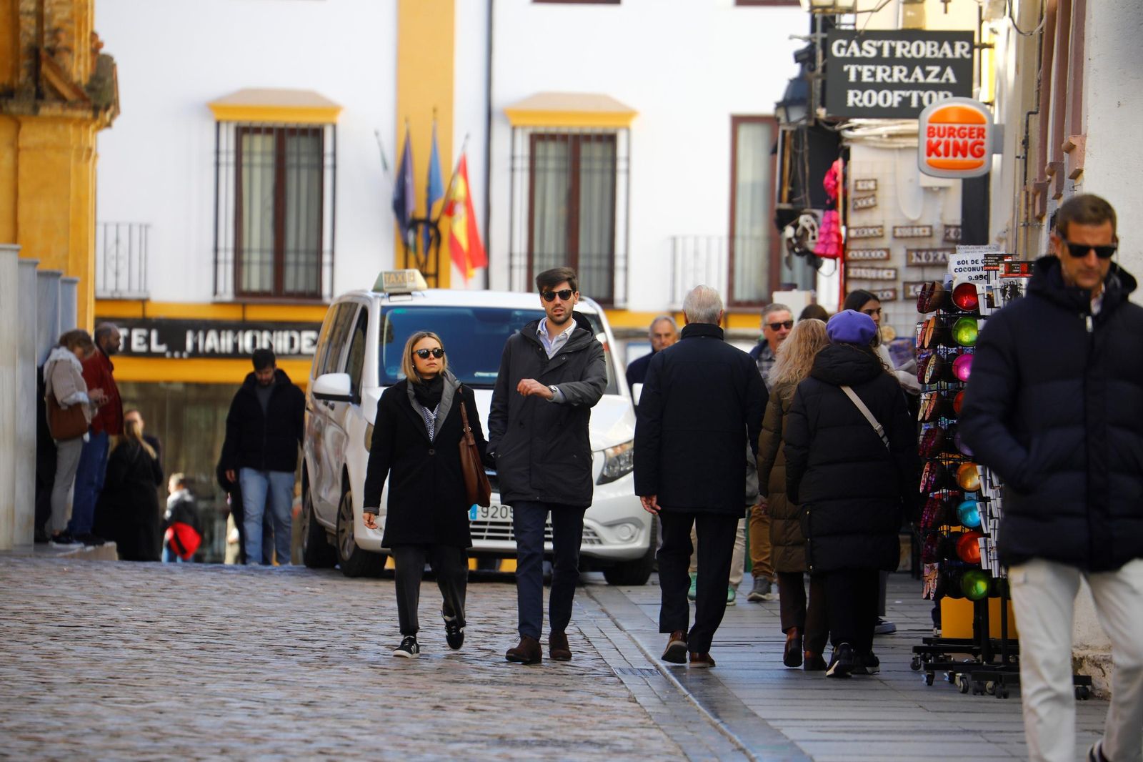 Córdoba se llena de turistas en el puente de la Constitución, en imágenes