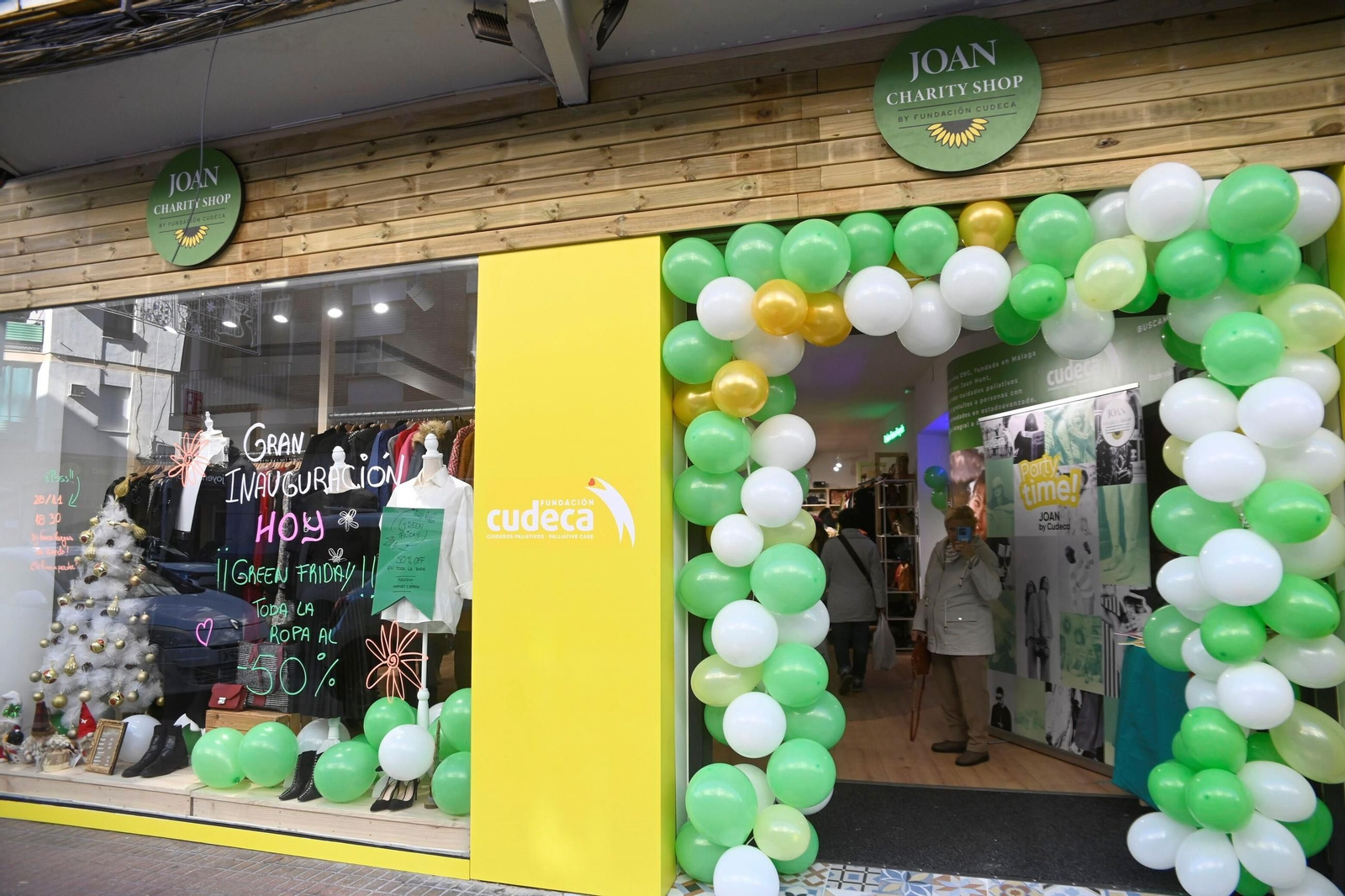 La Fundación Cudeca inaugura su segunda tienda solidaria en Córdoba