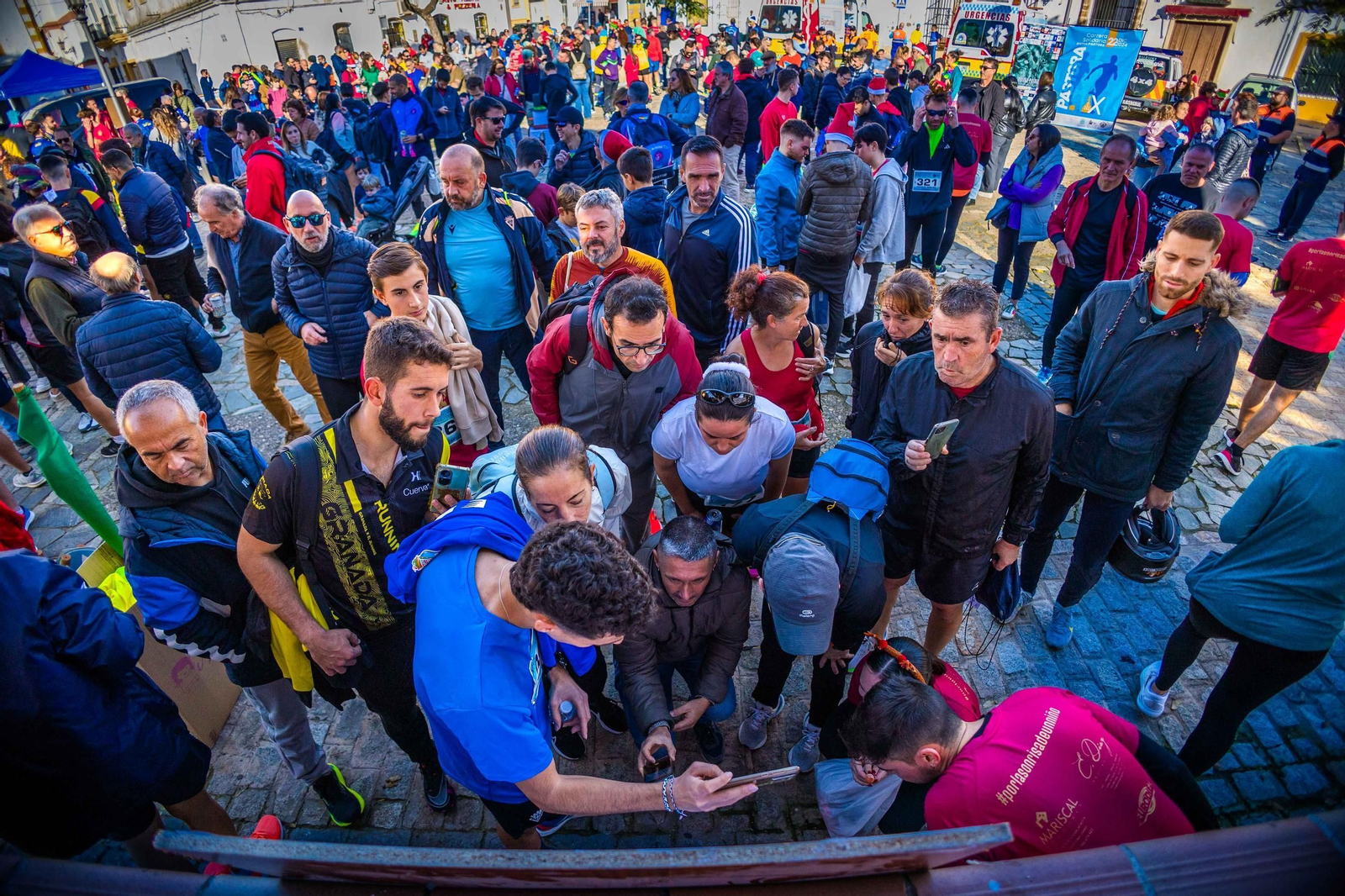 Gran ambiente en la Carrera Solidaria de la Divina Pastora en San Fernando