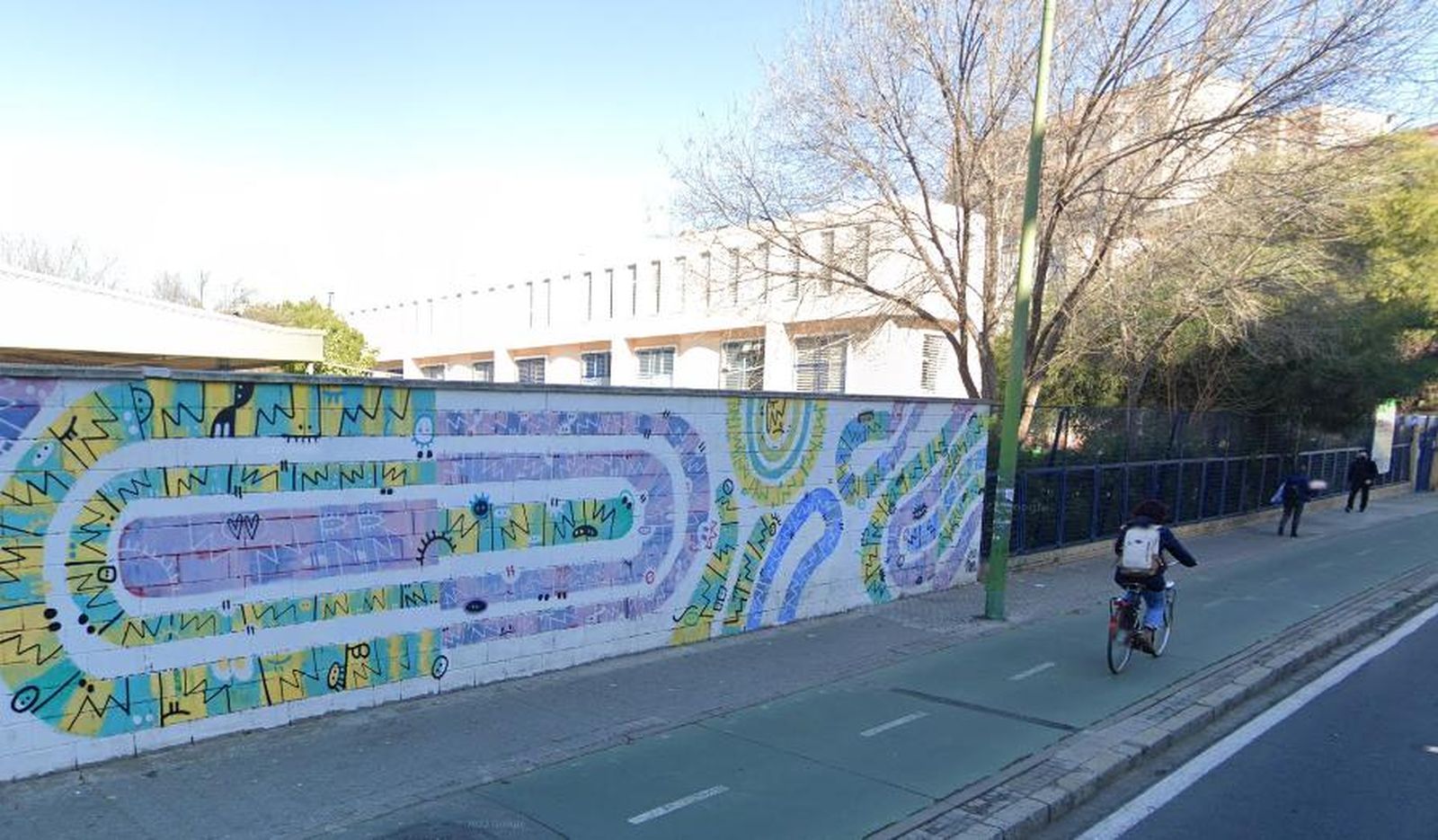 La Junta retira estructuras de amianto en cinco centros de la provincia de Sevilla por 118.000 euros