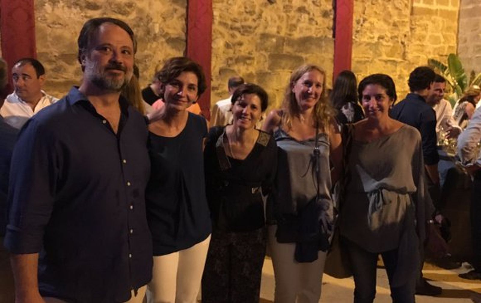 Joaquín Méndez Vigo, Fatima Gaitán de Ayala, Clara Moreno, Cecilia Alzugaray y
Ana Gaitán de Ayala.

Foto: Ignacio Casas de Ciria