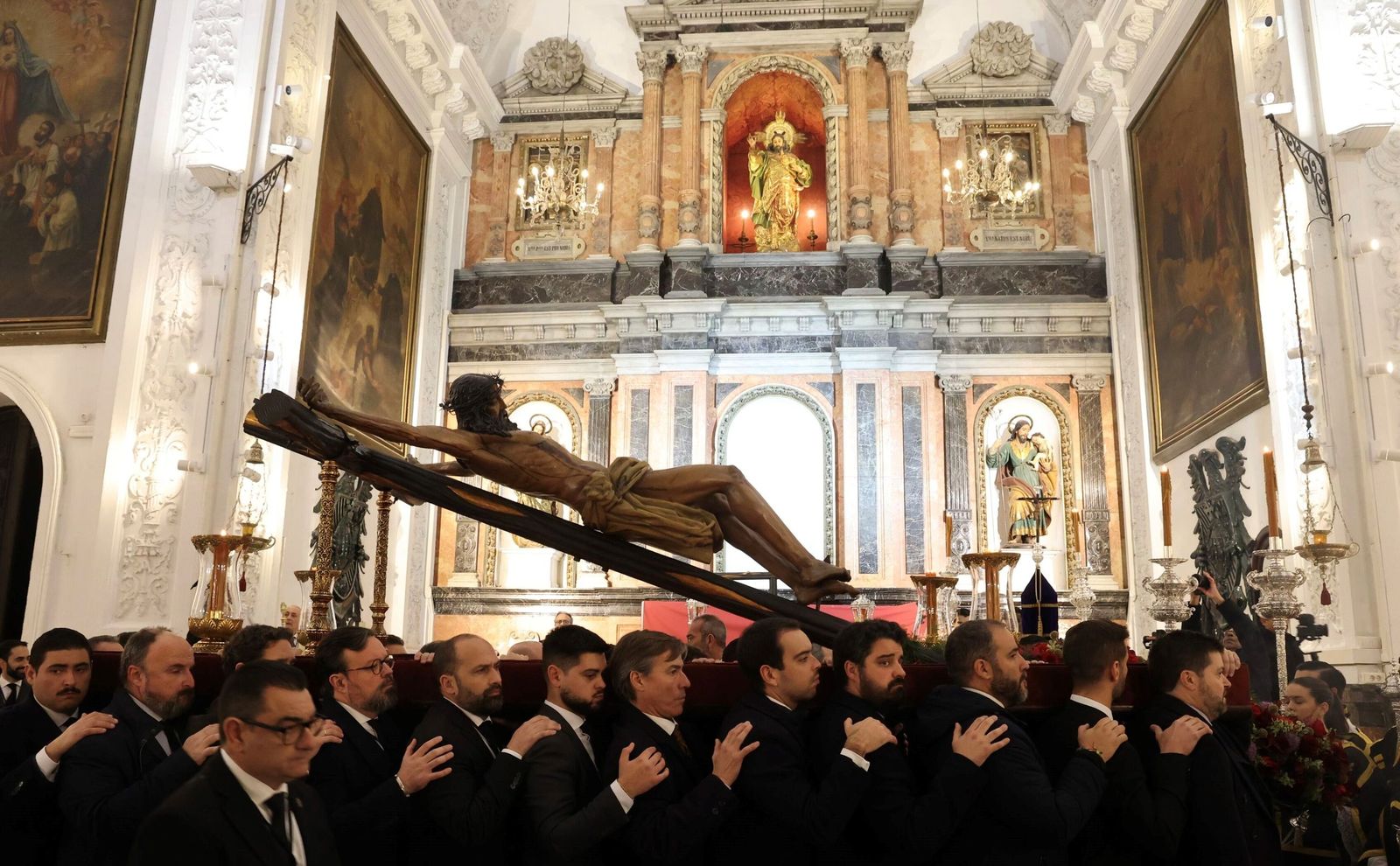 Traslado de los Javieres a la iglesia del Sagrado Corazón de Jesús.