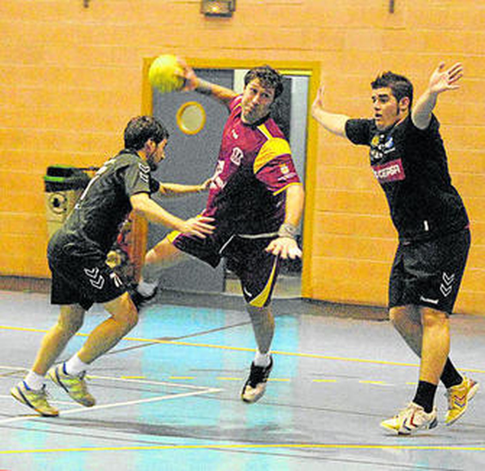 Imagen de uno de los choques disputados en casa por el Vipren.