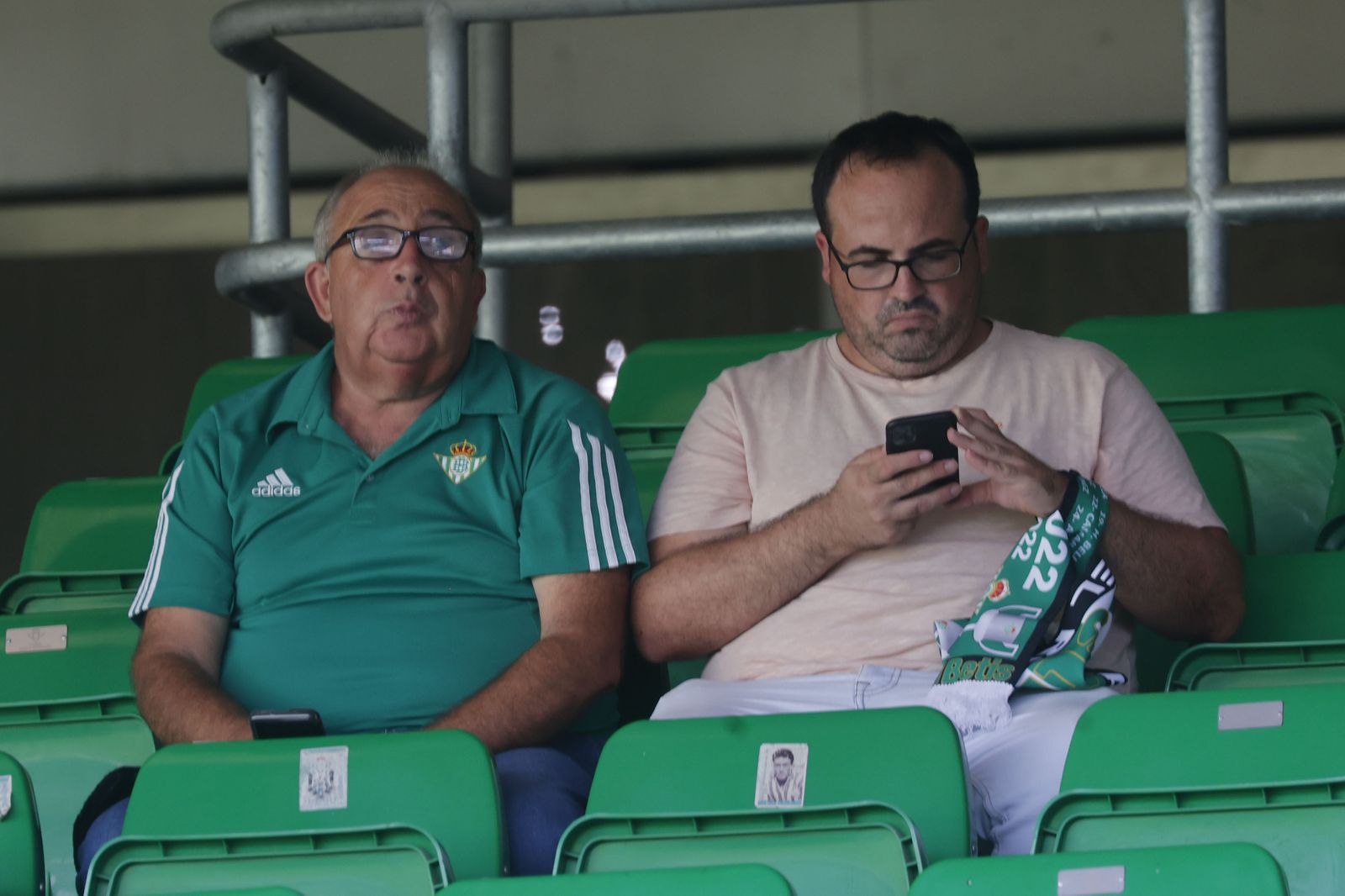 Búscate en las gradas del Villamarín