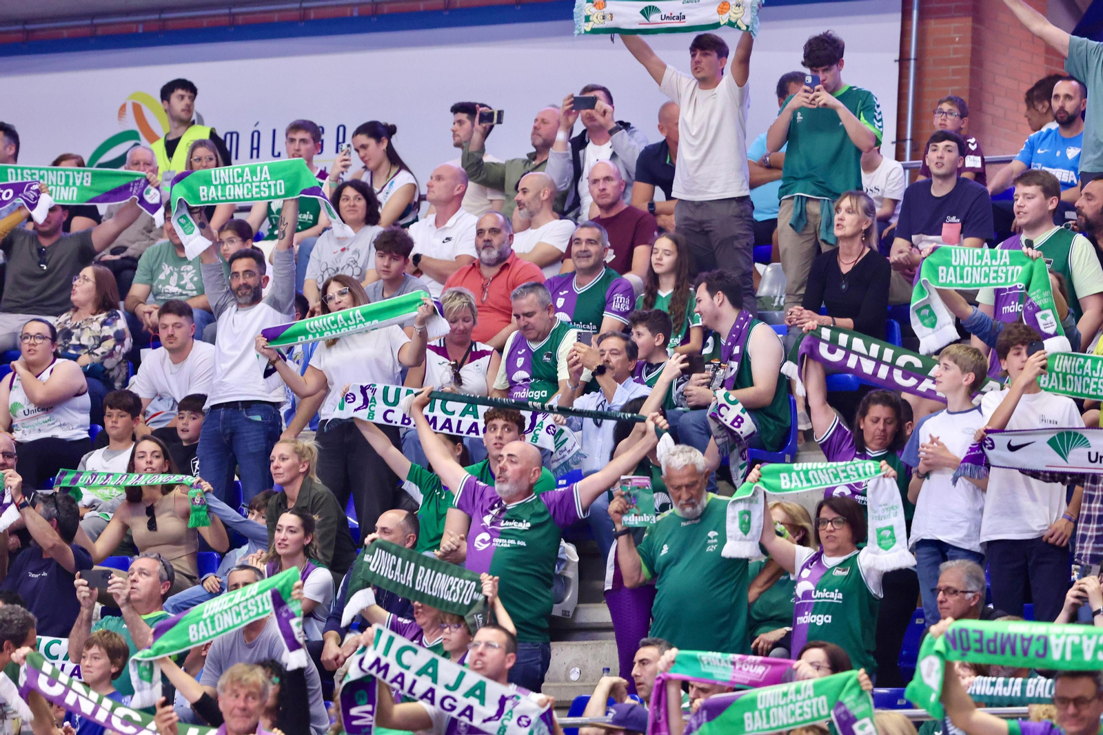 Búscate en las gradas del Carpena en el Unicaja-Baskonia