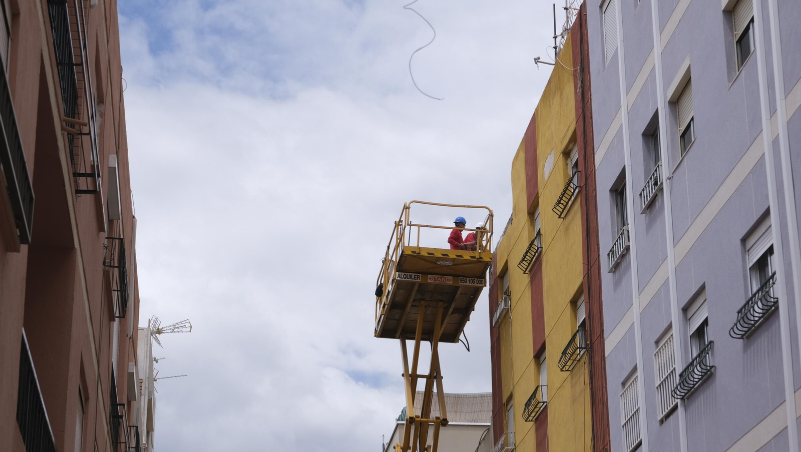 Imágenes de la vivienda con daños en el Tagarete. Almería