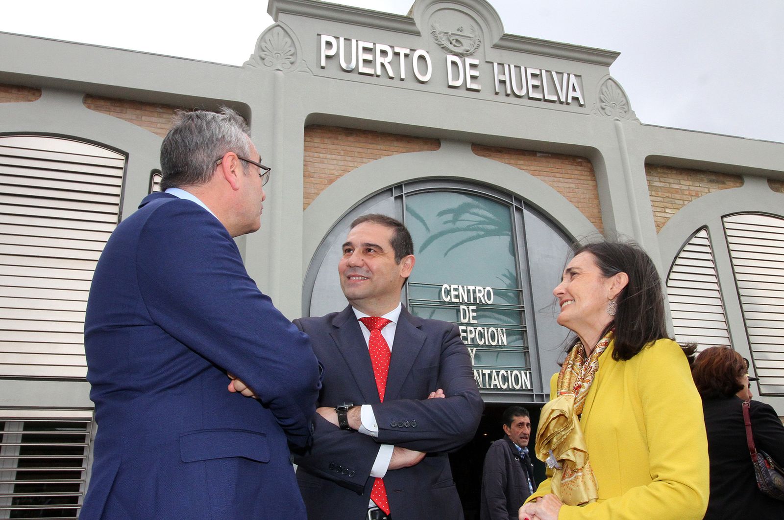 Imágenes de la toma de posesión del nuevo presidente del Puerto de Huelva, José Luis Ramos.