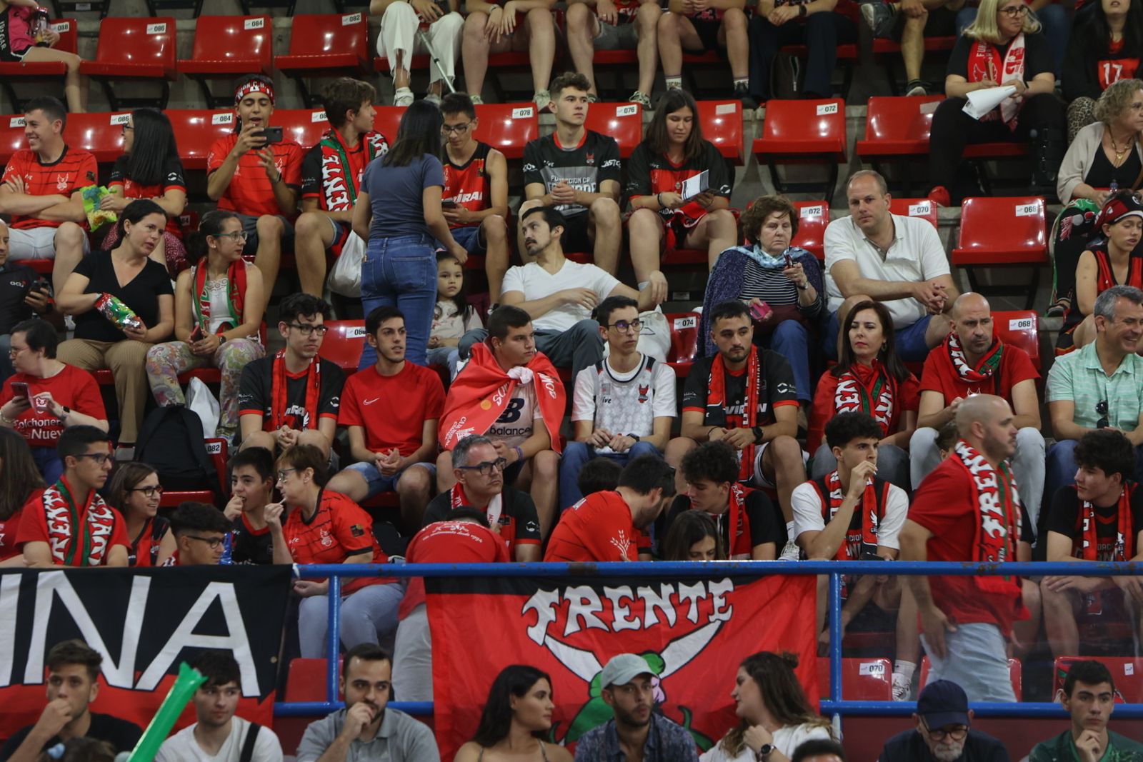Búscate en el o Betis Granada de baloncesto
