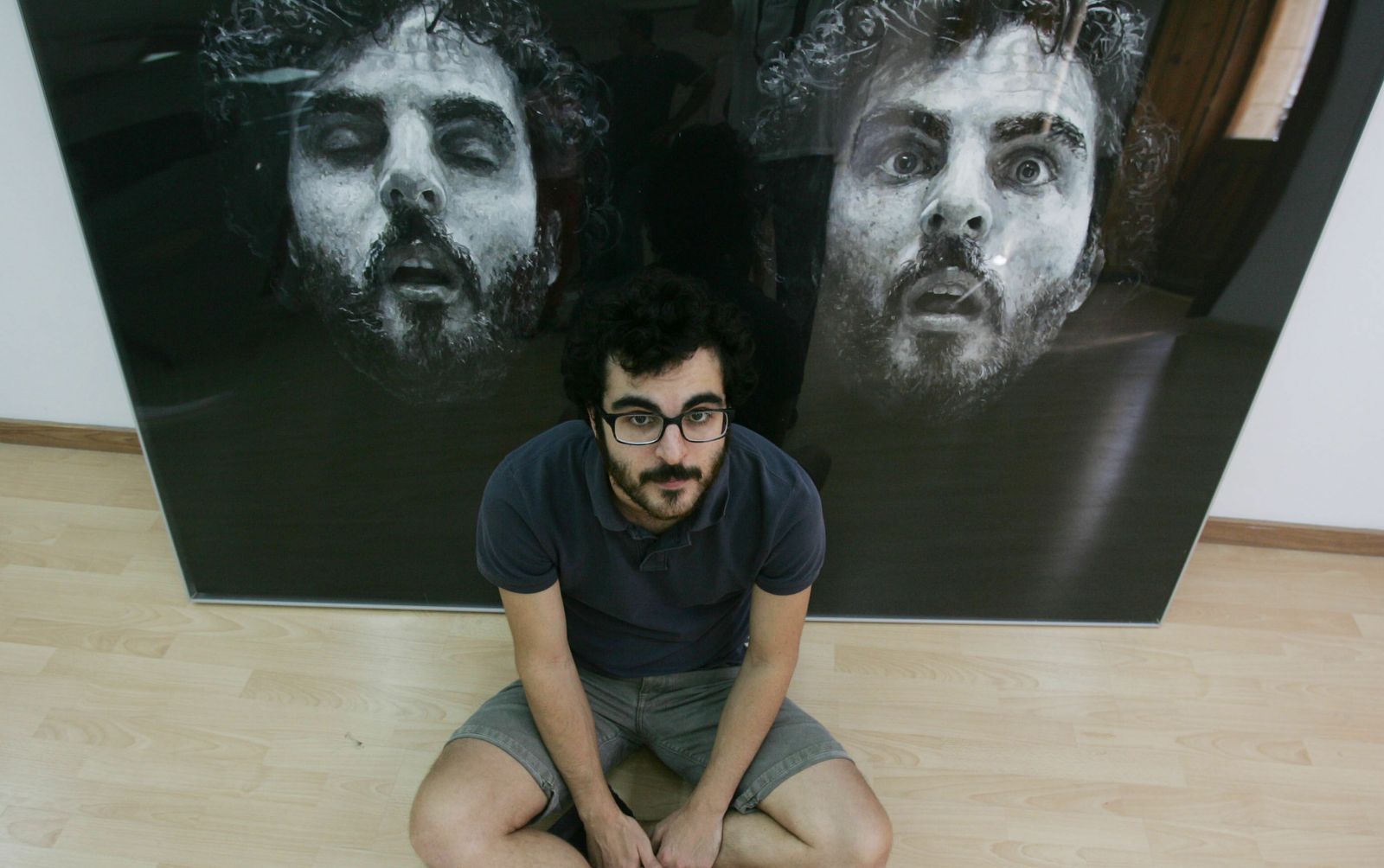 El artistas Javier Palacios, en una exposición de hace unos años en 'Diario de Jerez'.