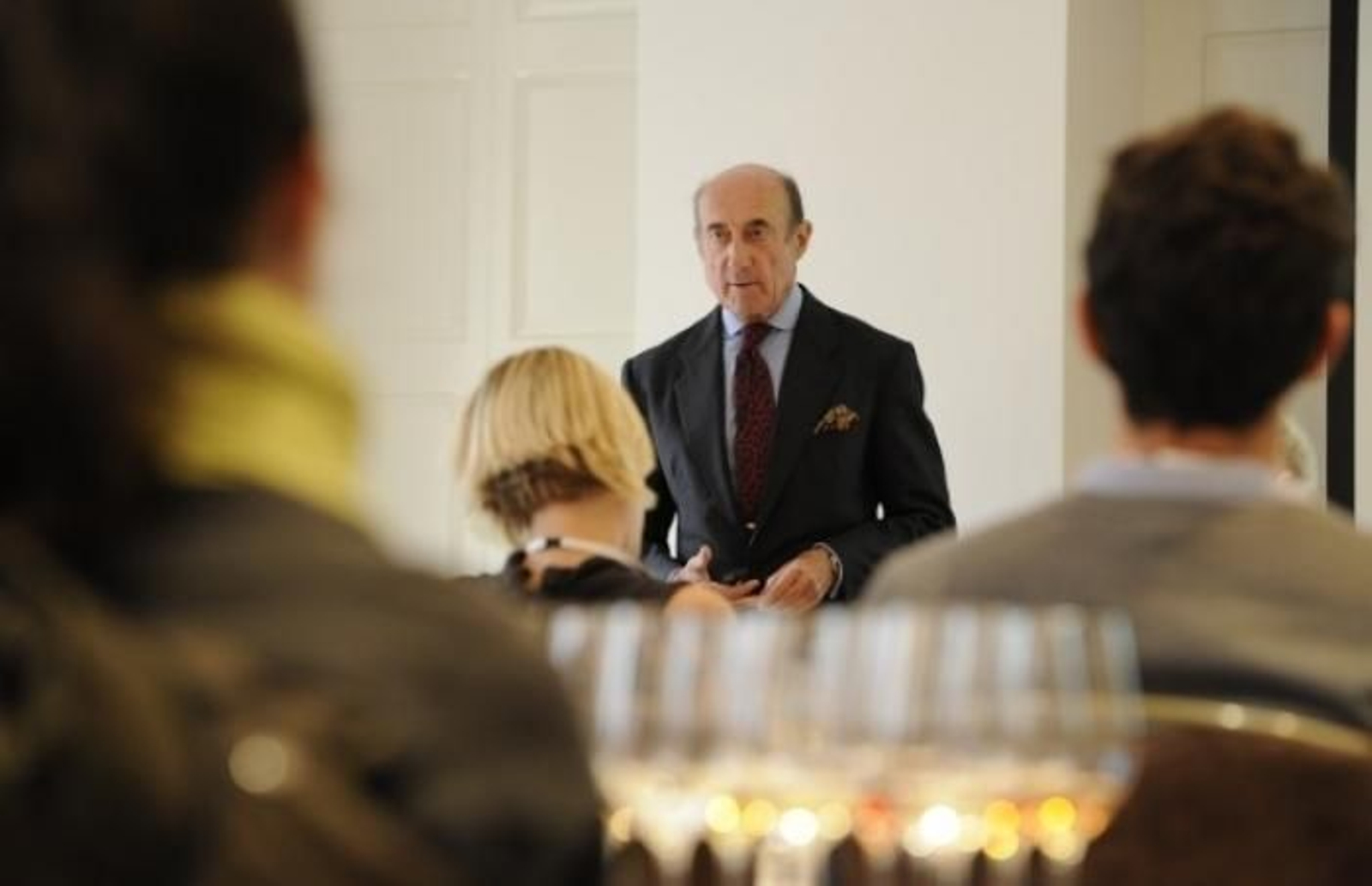 Beltrán Domecq en una cata promocional de los vinos de Jerez.