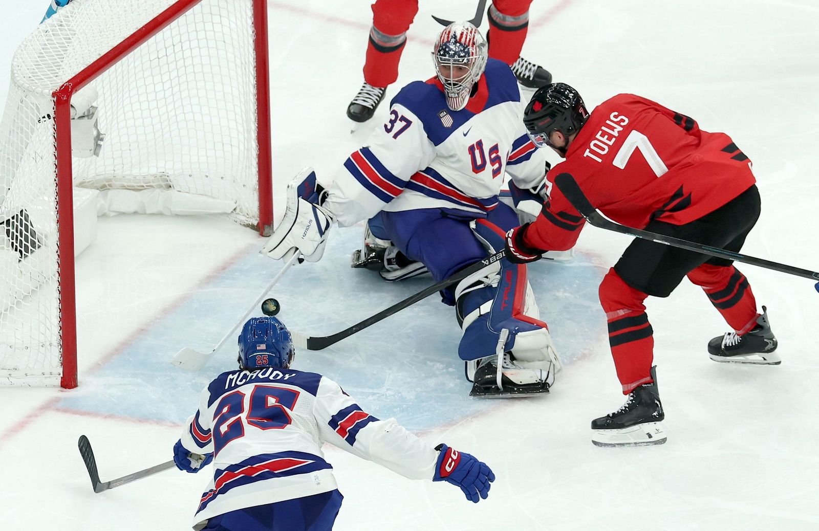 Las mejores fotos de los Juegos Olímpicos de invierno Milán Cortina d'Ampezzo 2026 | Ceremonia de clausura y jornada 17 y última