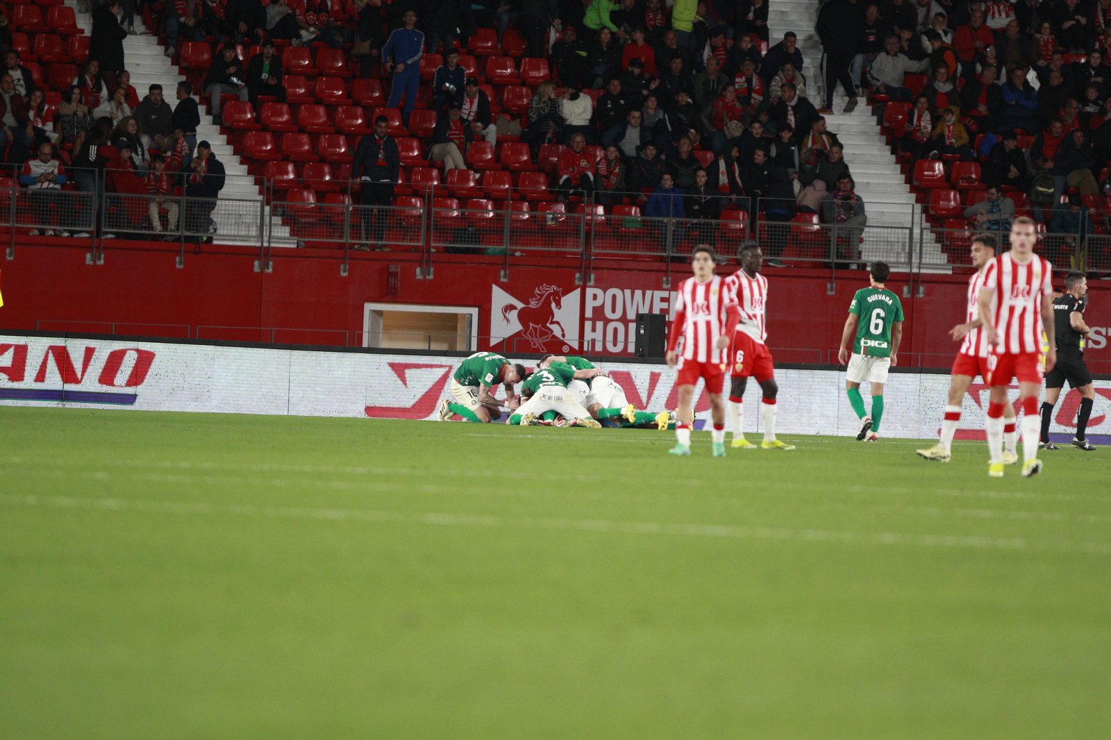 Imágenes del partido U.D. Almería-Deportivo Alavés