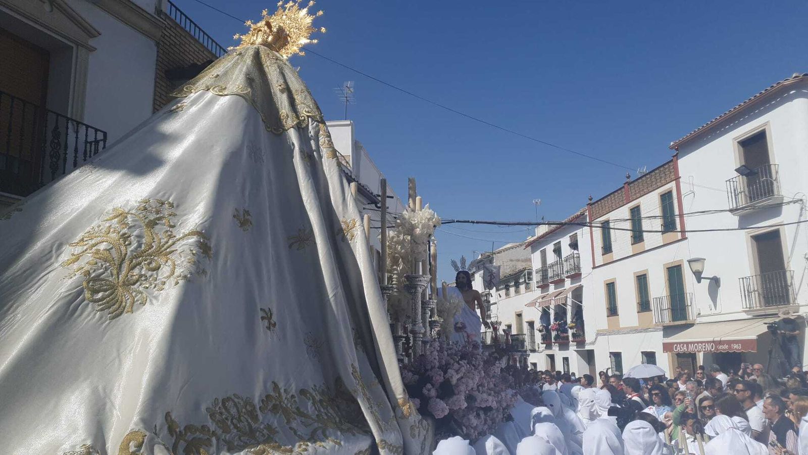 La procesión del Resucitado de Castro del Río, en imágenes
