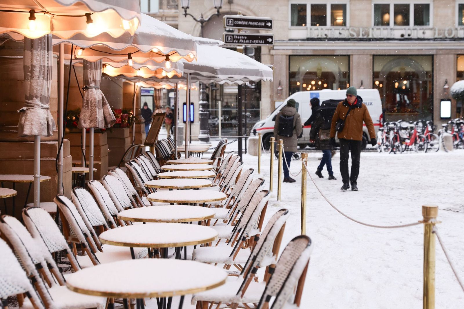 Las fotos del temporal de nieve en París