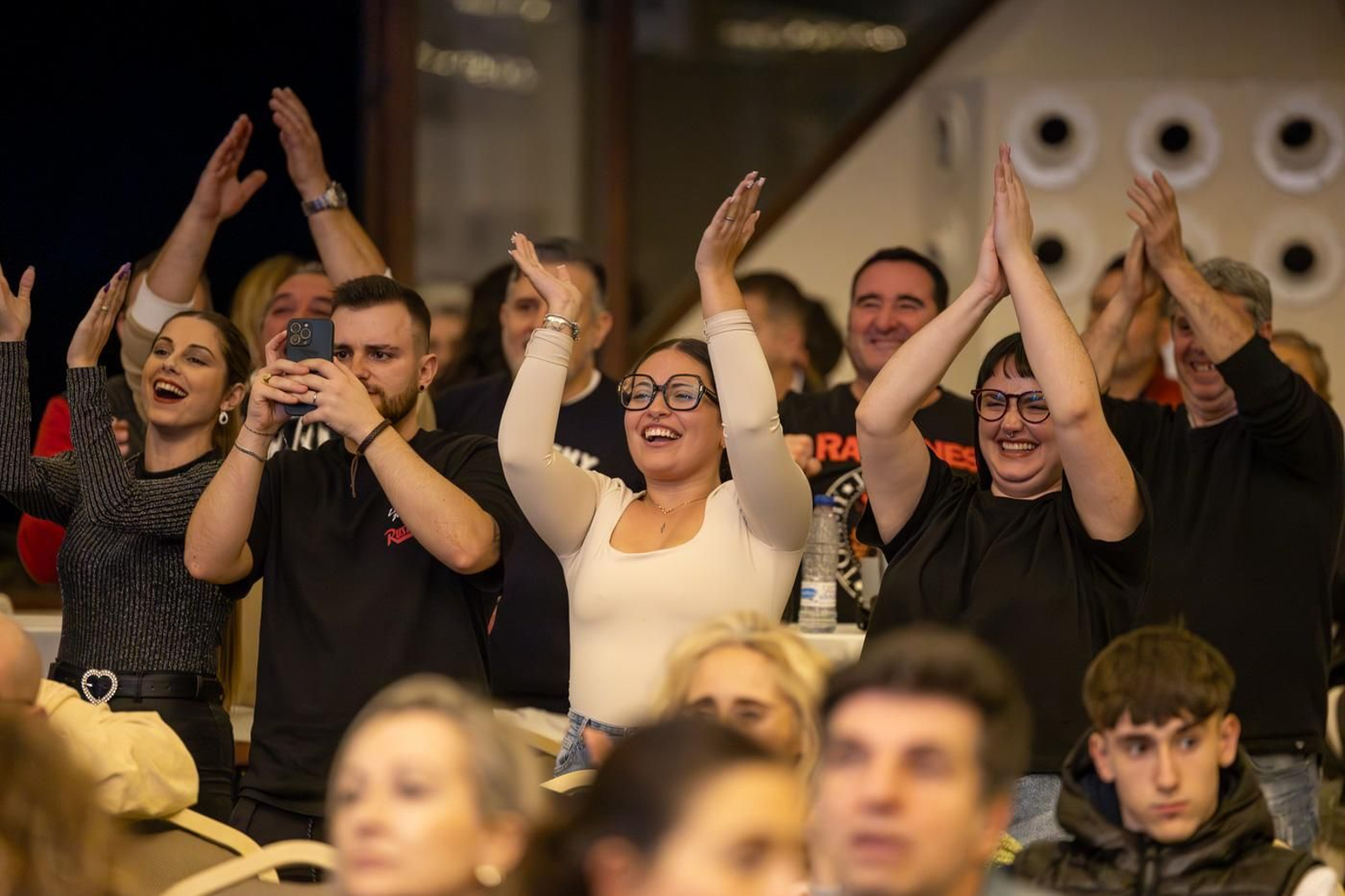 El boxeo solidario de la VI velada White Collar Boxing cautiva al público de Jaén