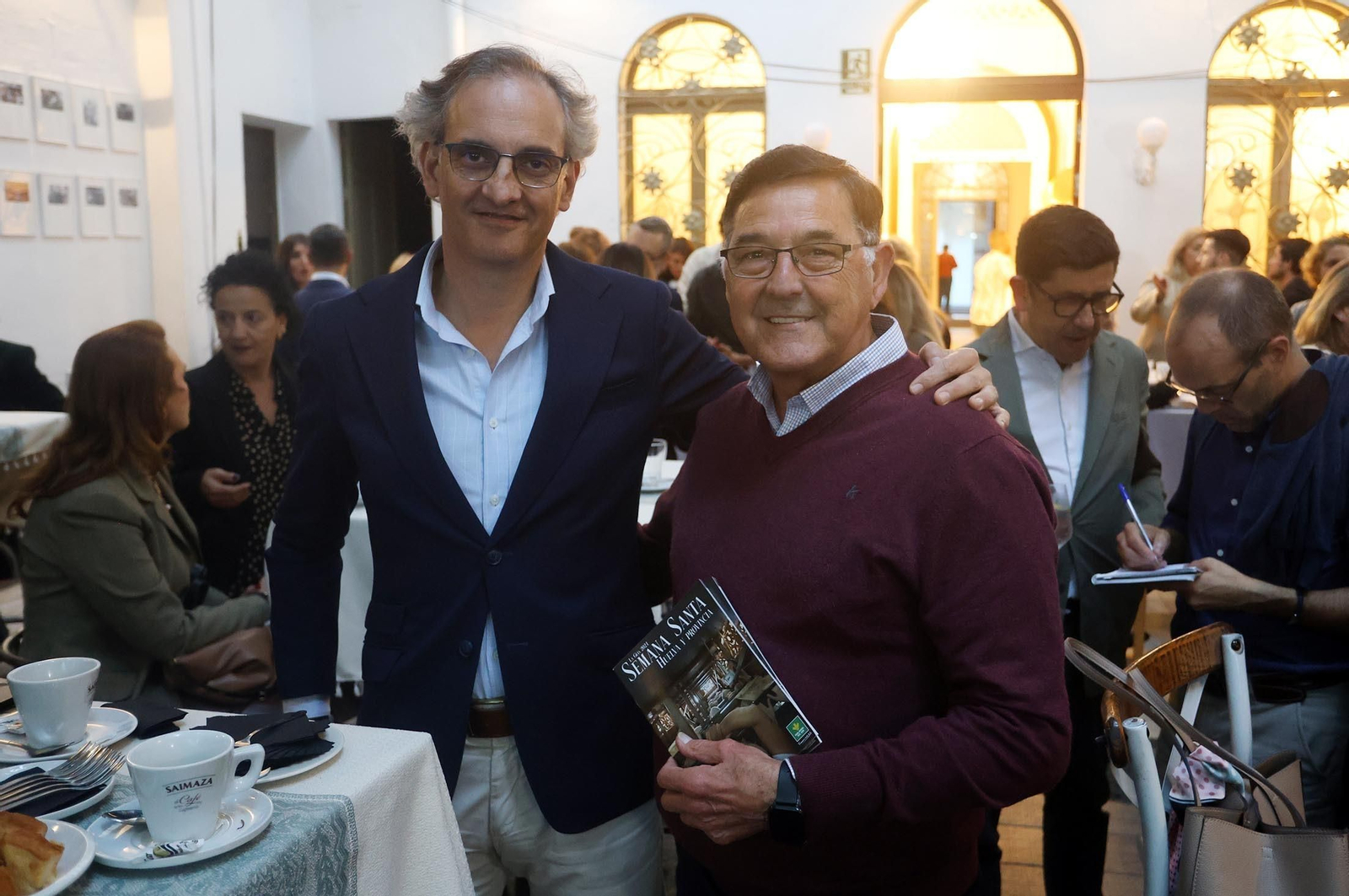 Imágenes de la presentación de "La Guía de Semana Santa de Huelva y Provincia" de Huelva Información