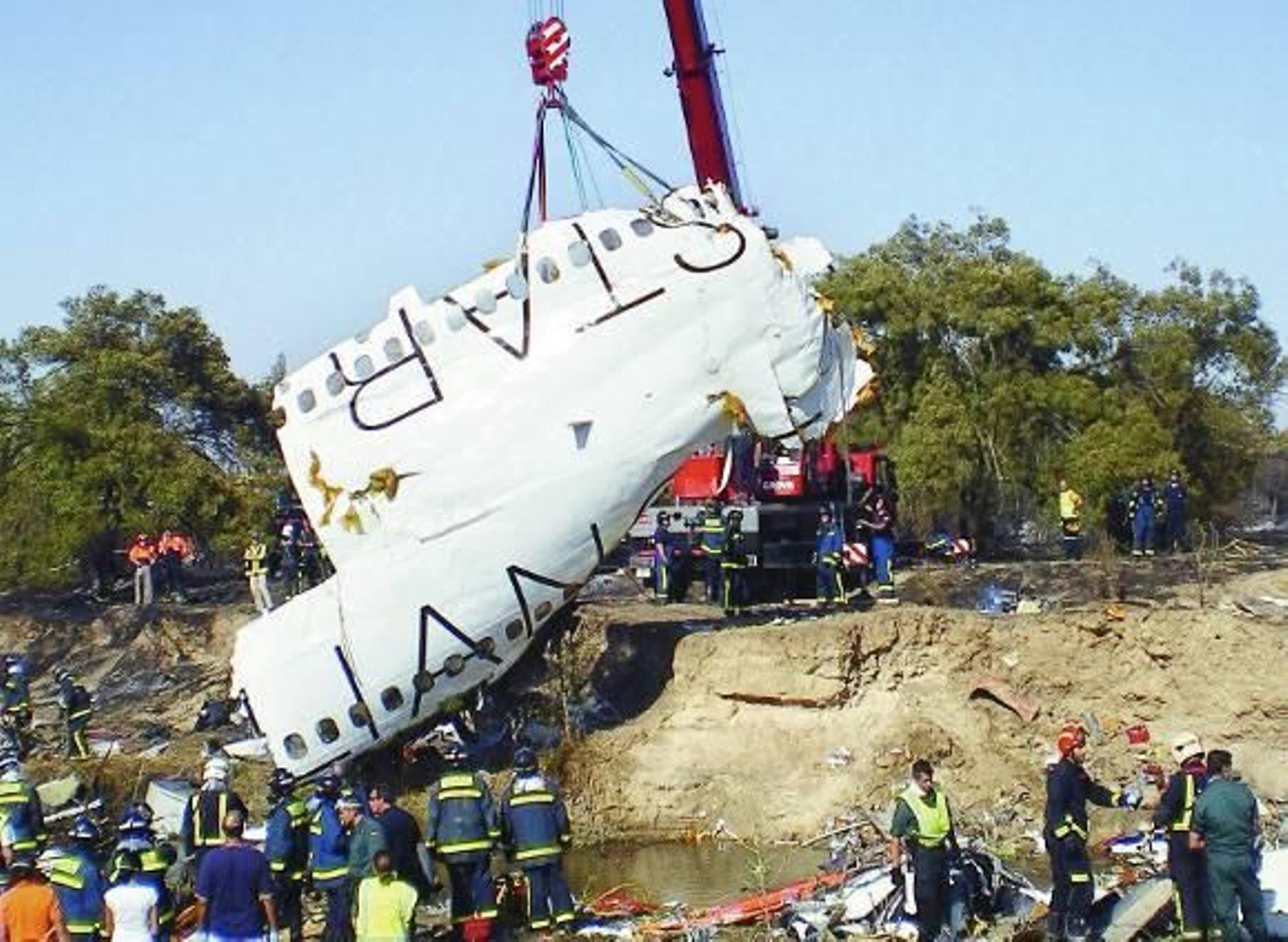 "Vuela el avión. Me 'cagüen' en la mar. Vuélalo"