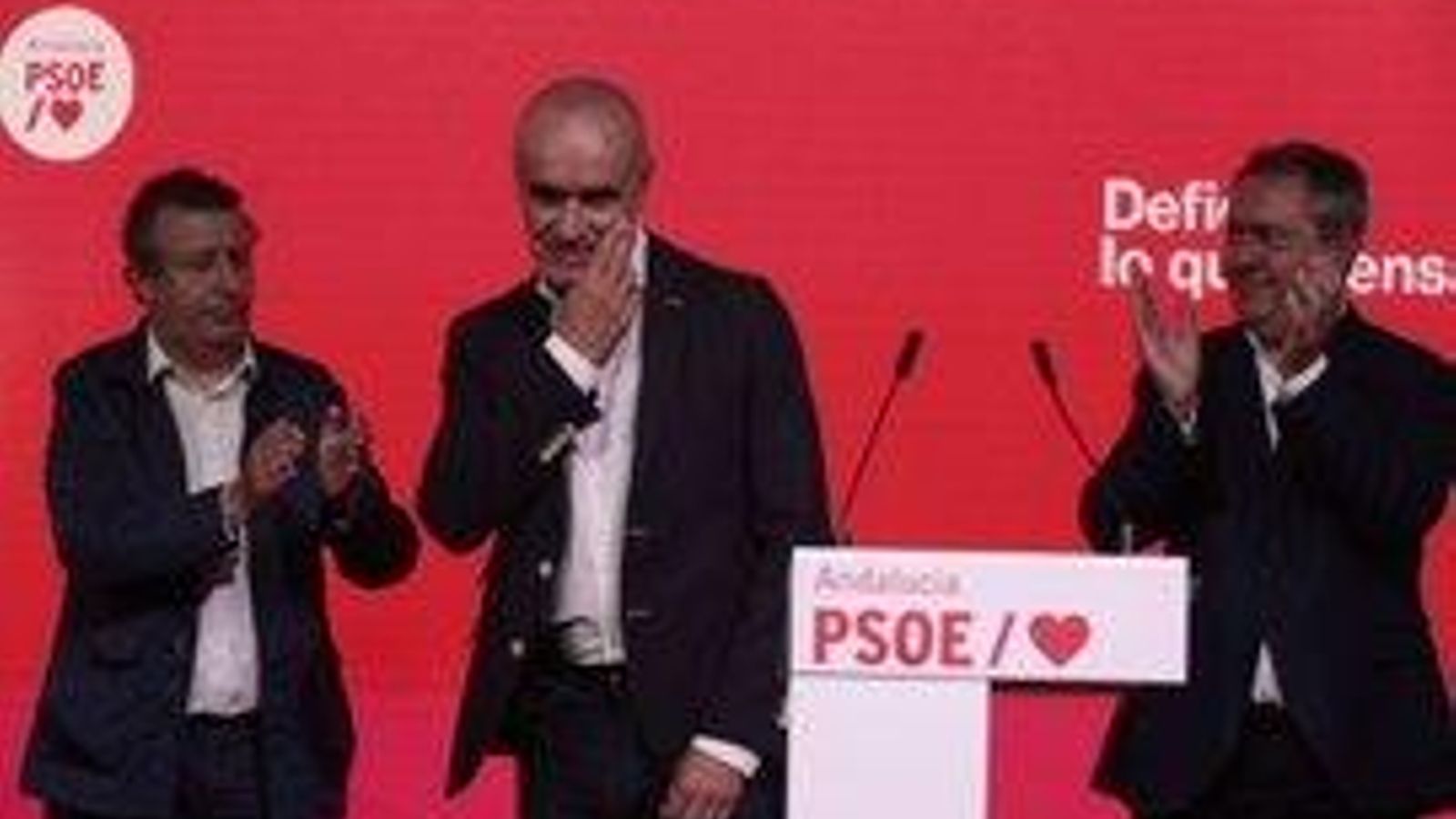 Antonio Muñoz, con Javier Fernández y Juan Espadas.