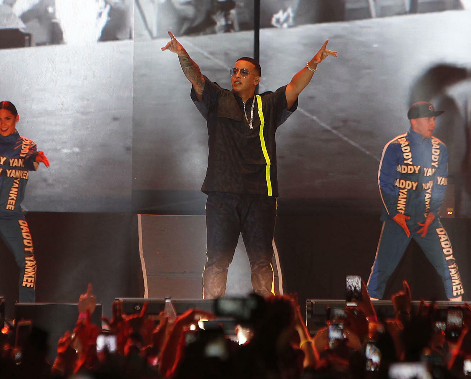 Daddy Yankee en su concierto en Sevilla.
