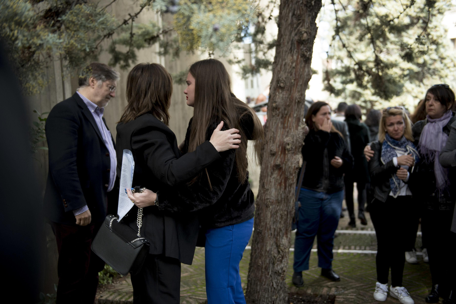 Homenaje de la UGR a Mar Contreras, la joven asesinada en Las Gabias