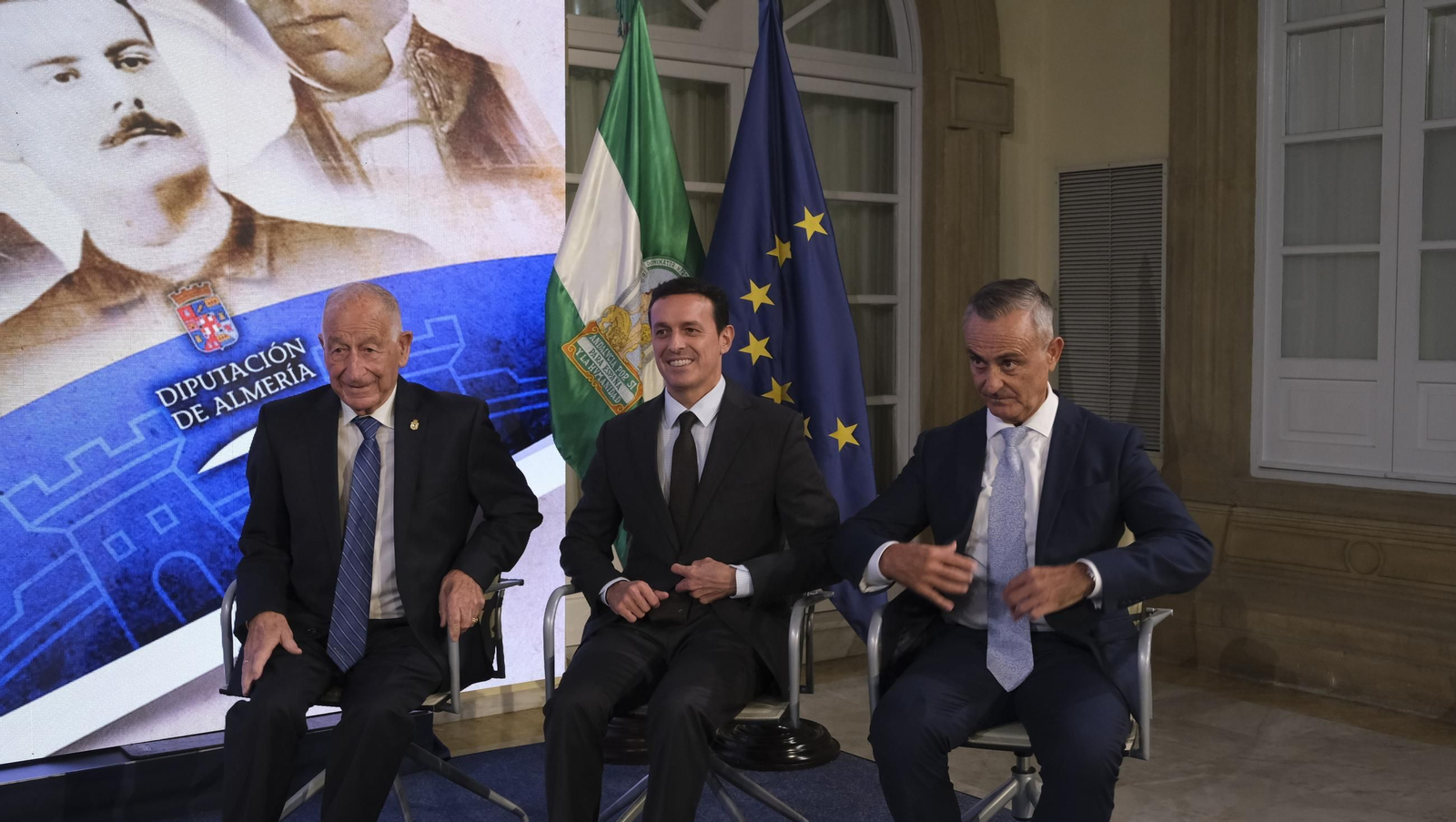 La presentación del libro 'Los Presidentes de la Diputación de Almería', en fotos