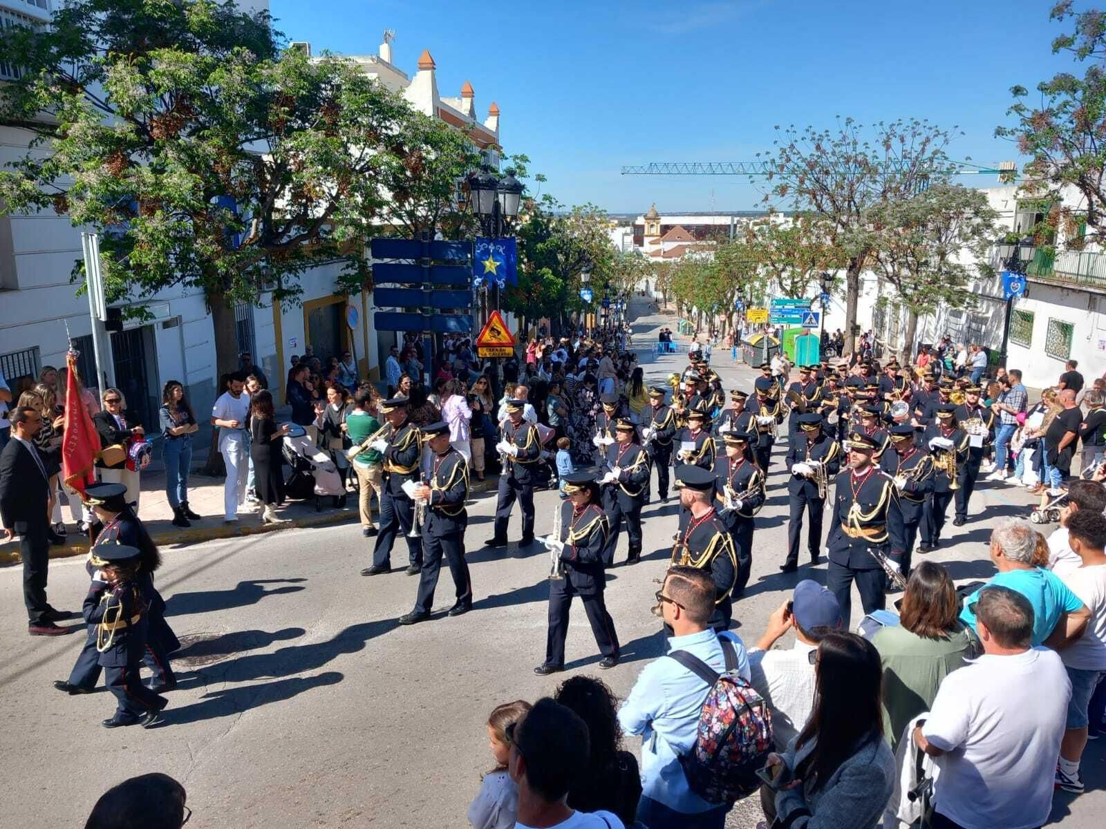 Las imágenes del Domingo de Ramos en Chiclana con La Borriquita y El Huerto
