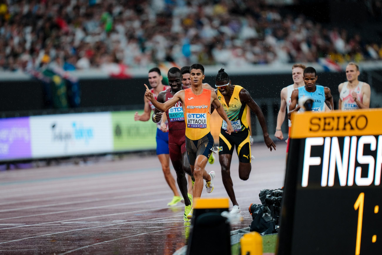 Las fotos del prometedor triunfo de Attaoui y del resto de la jornada del Mundial de Atletismo