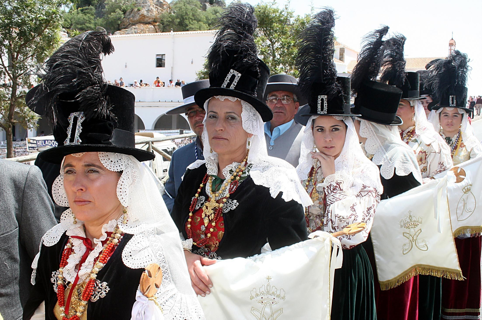 Romería de la Virgen de la Peña Romería de la Virgen de la Peña