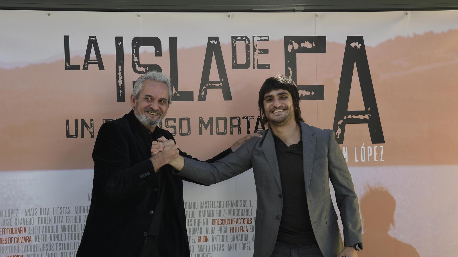 El director granadino asistió al estreno en el cine Neptuno