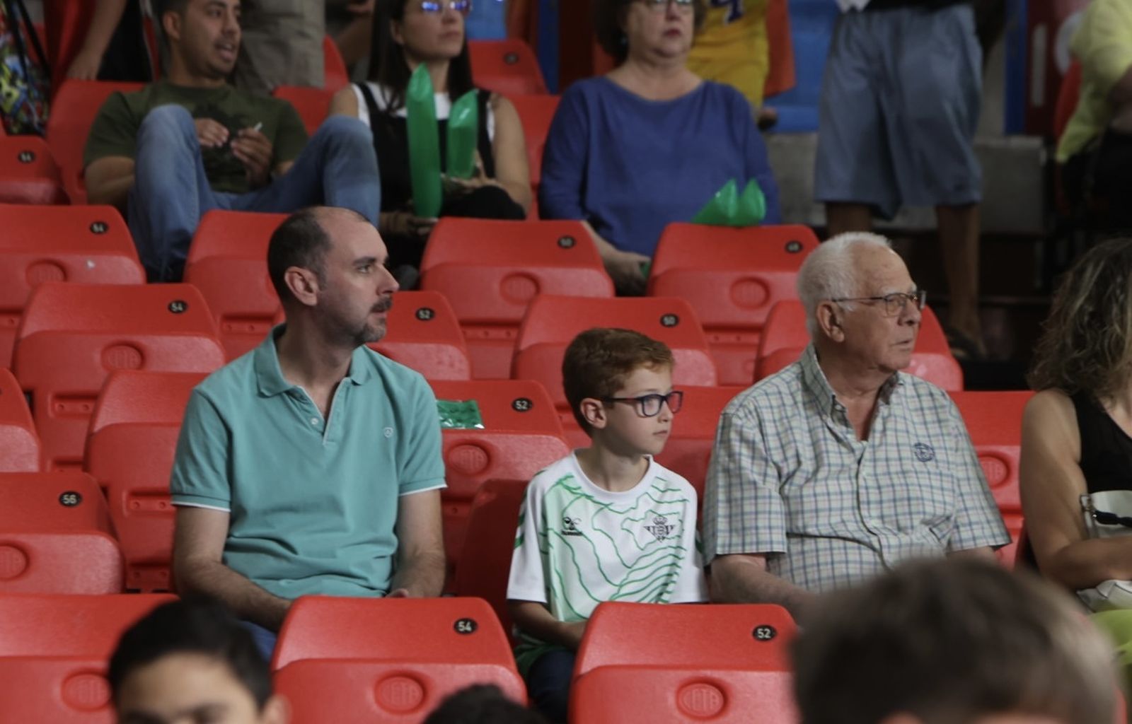 Búscate en el o Betis Granada de baloncesto