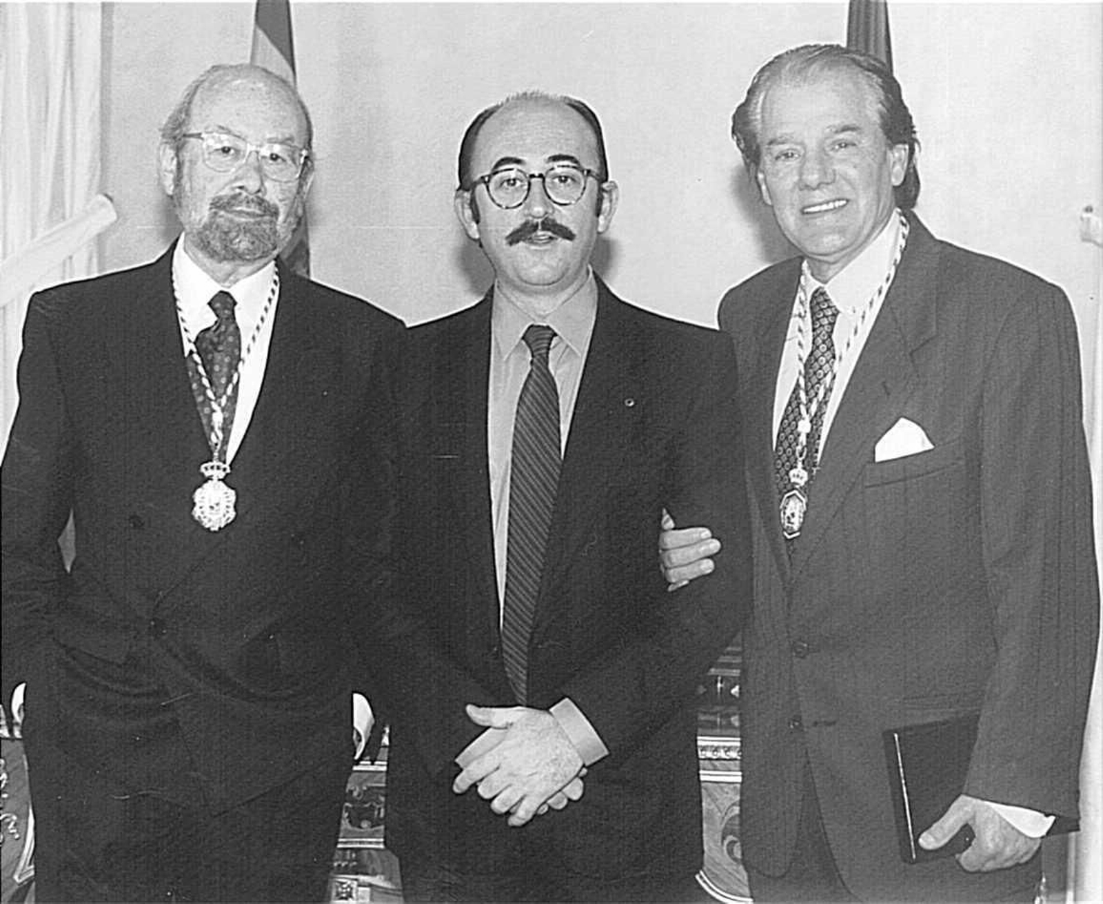 La vida de Caballero Bonald, en imágenes