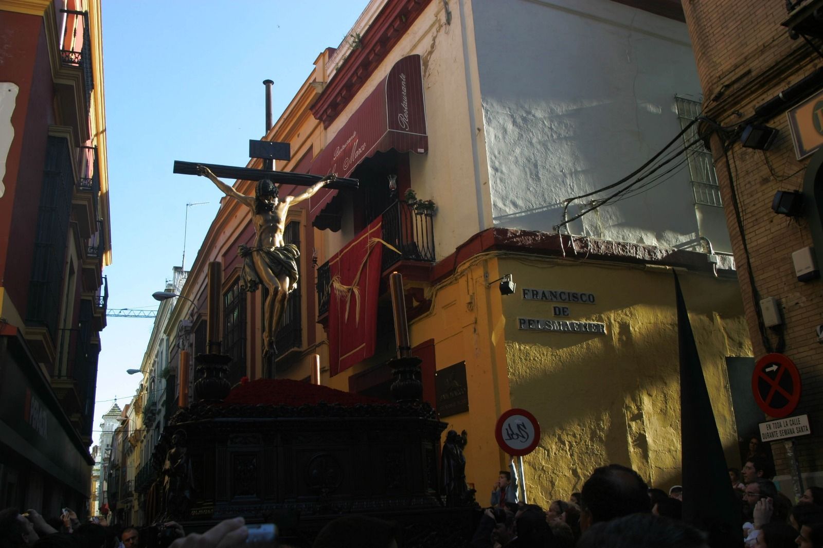 Las mejores imágenes del Santo Entierro Grande de 2004