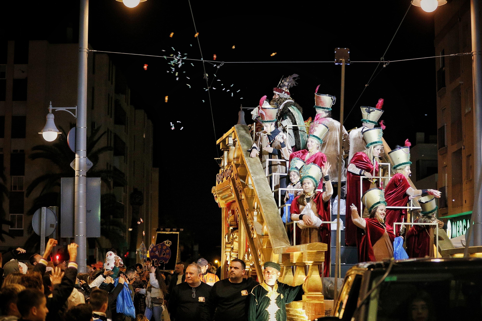 La Cabalgata de Reyes Magos de San Fernando, en imágenes