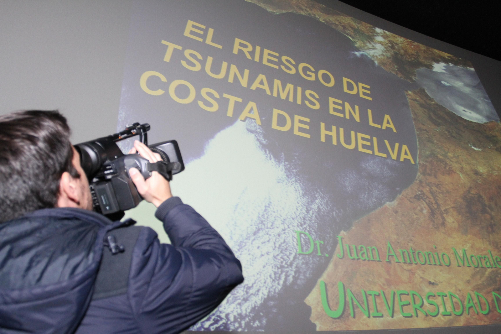 Presentación del documental 'La gran ola' en el colegio Funcadia
