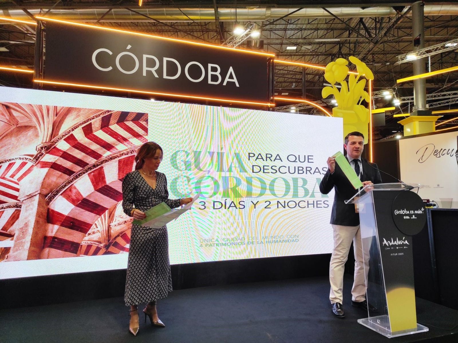 Una de las presentaciones realizadas en el stand de Córdoba en Fitur 2025