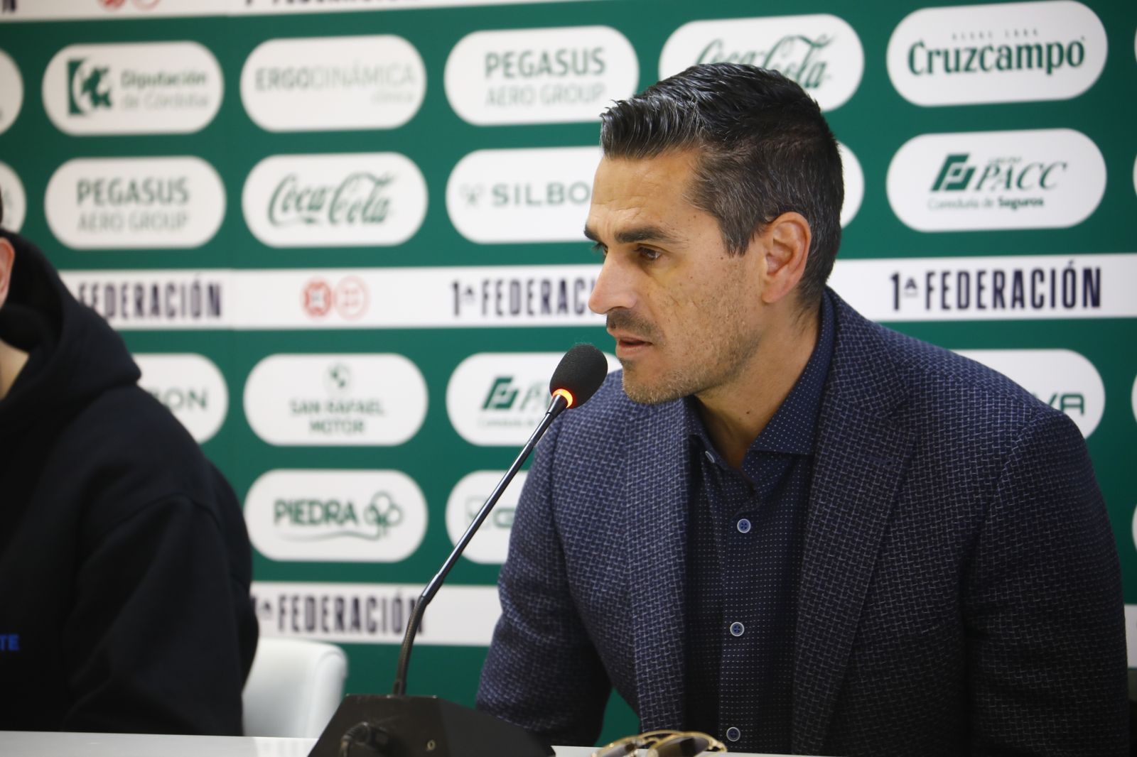 La presentación de Marco Camus en el Córdoba CF, en imágenes