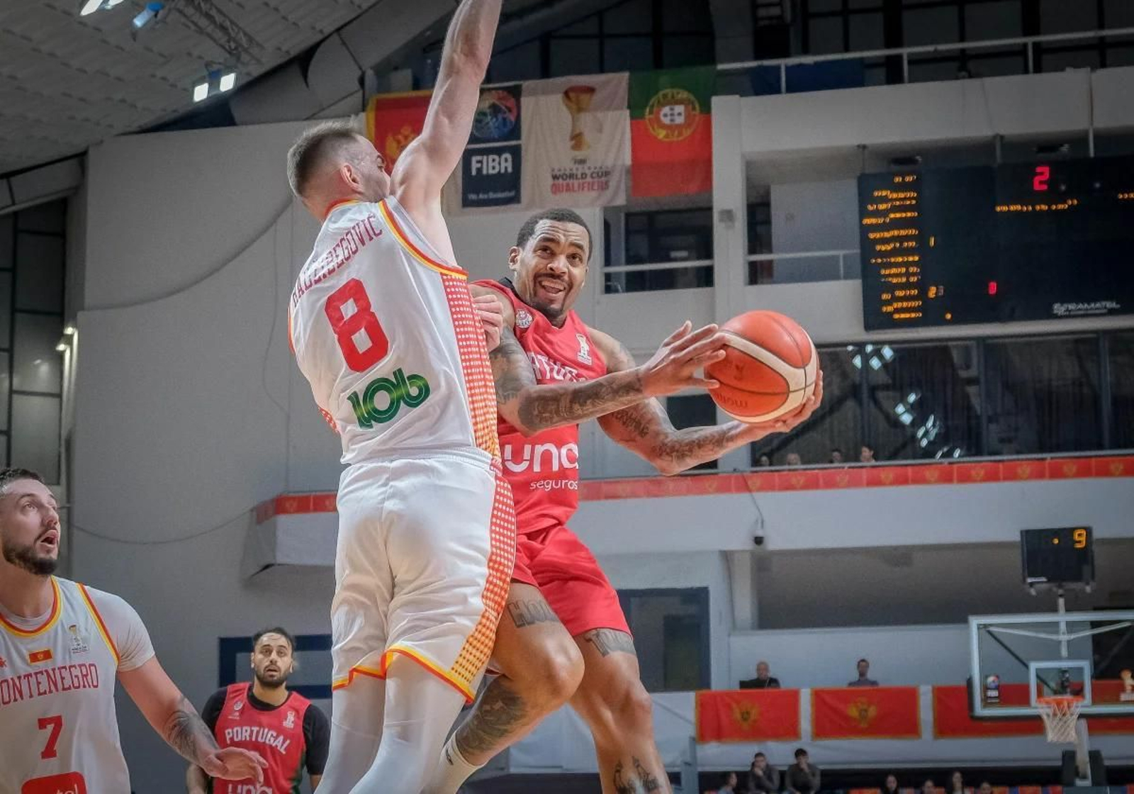 Kendrick Perry, minutada y desacertado en la derrota de Montenegro ante Portugal (62-83)