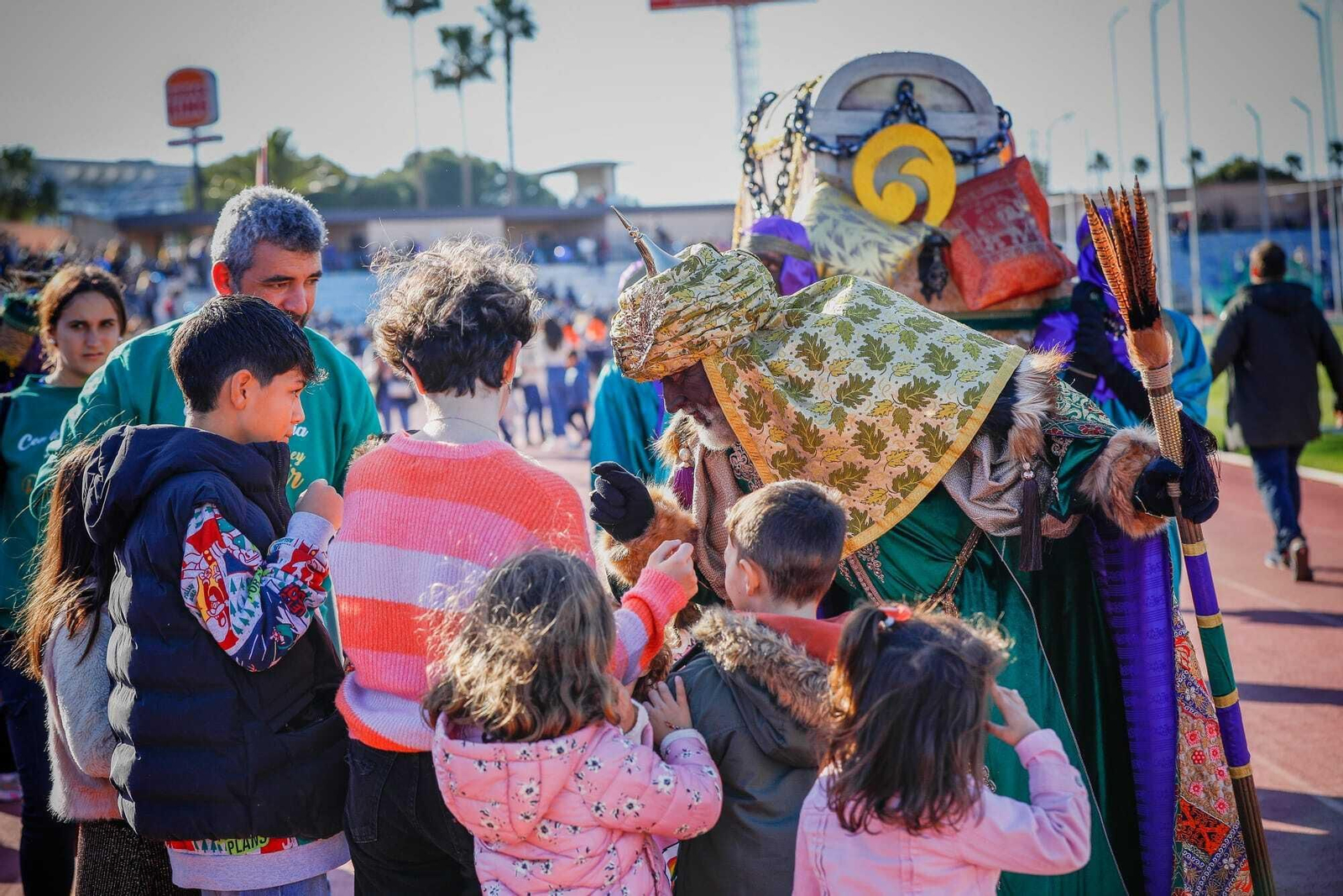 Las imágenes de la llegada en helicóptero de los Reyes Magos a San Fernando