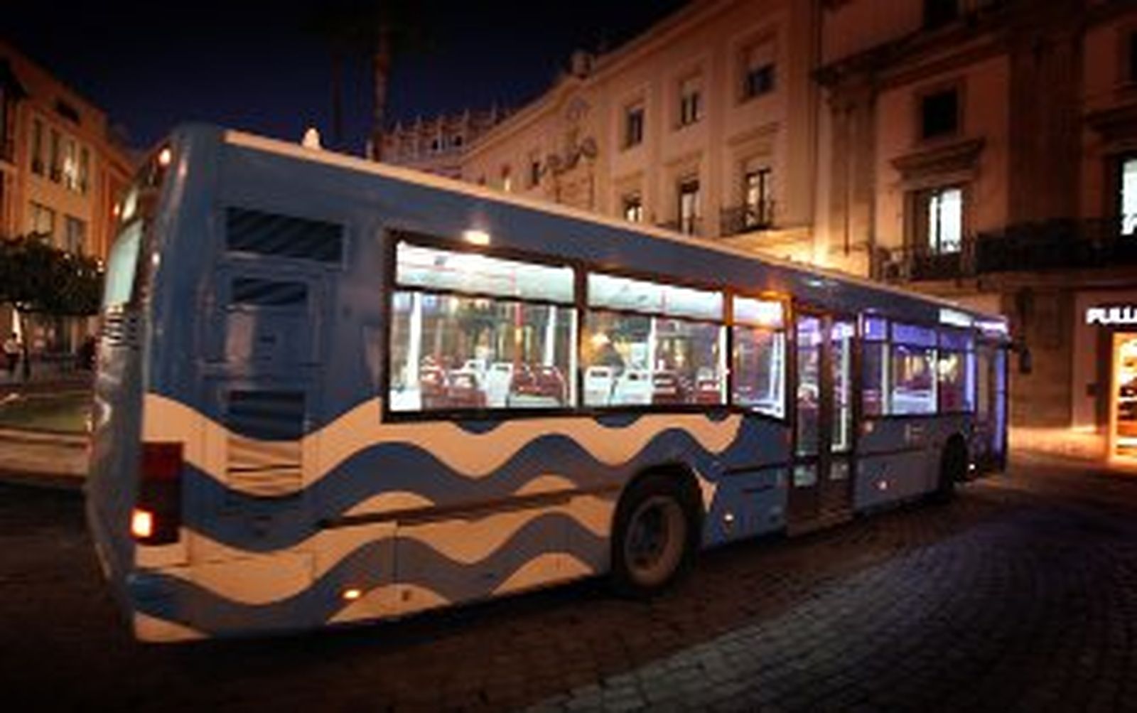 La nueva red de autobuses urbanos ya está en la calle