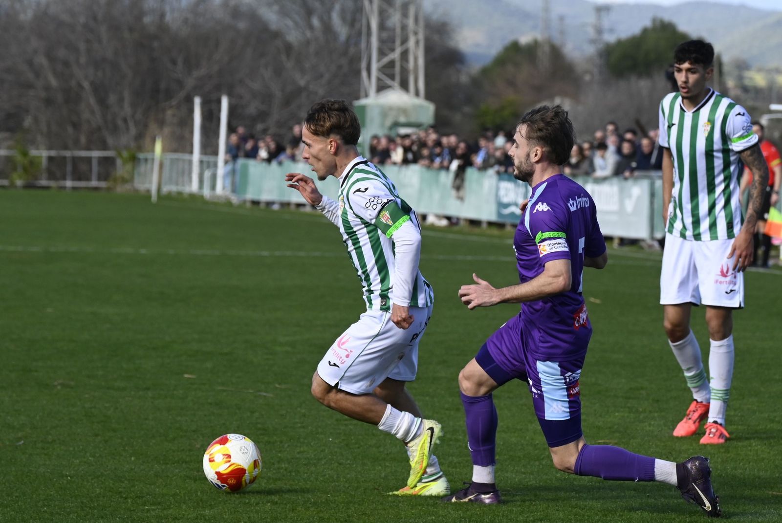 Las mejores fotos de la victoria del Ciudad de Lucena en el derbi provincial ante el Córdoba B