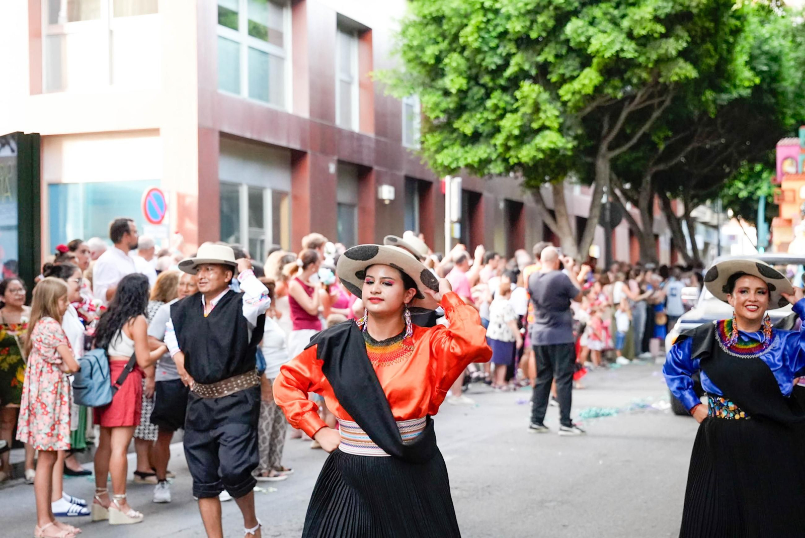 Así se ha vivido la Batalla de Flores en la Feria de Almería