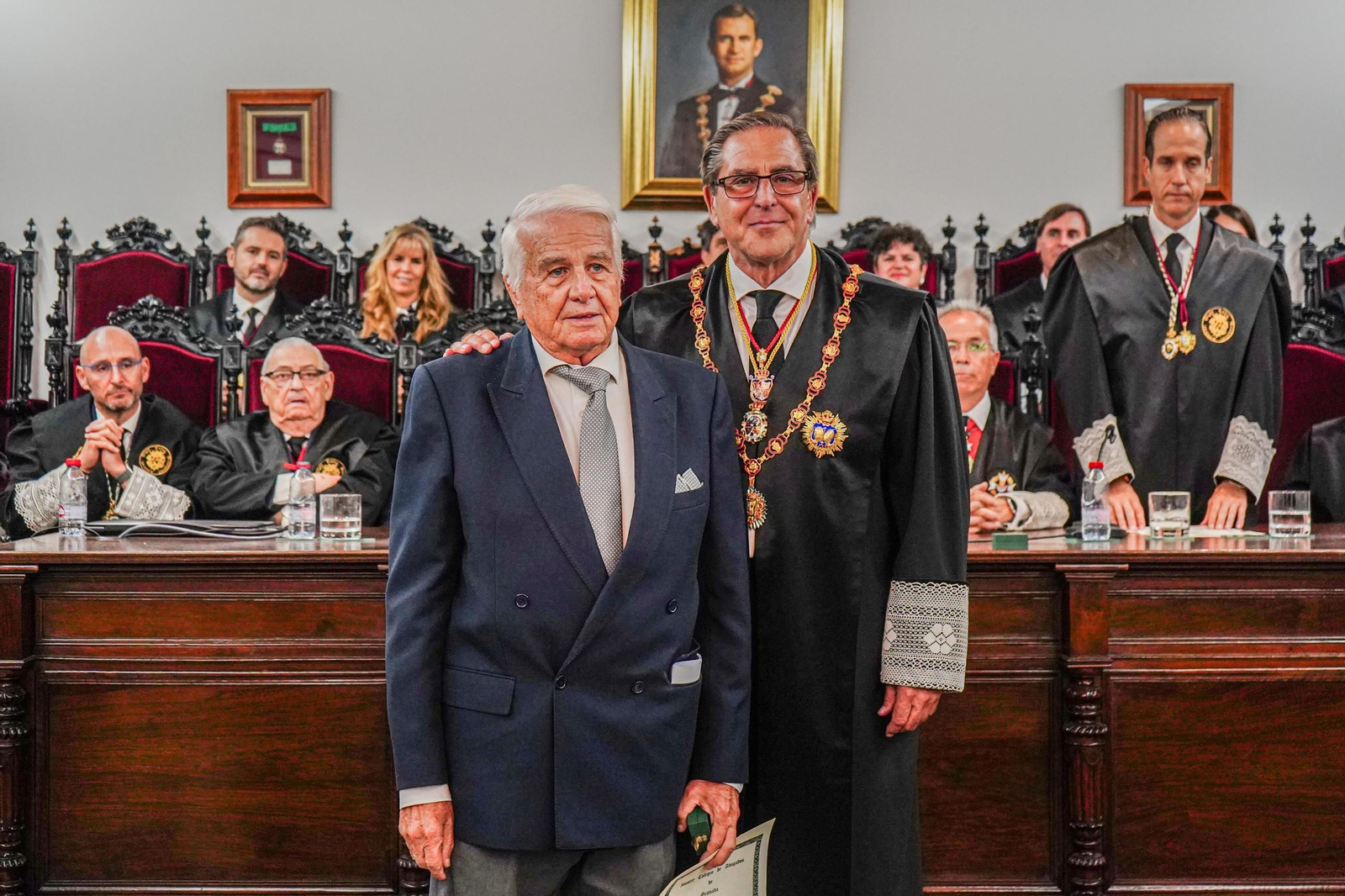 Todas las imágenes de la entrega de los Botones de Oro y Plata de la Abogacía de Granada