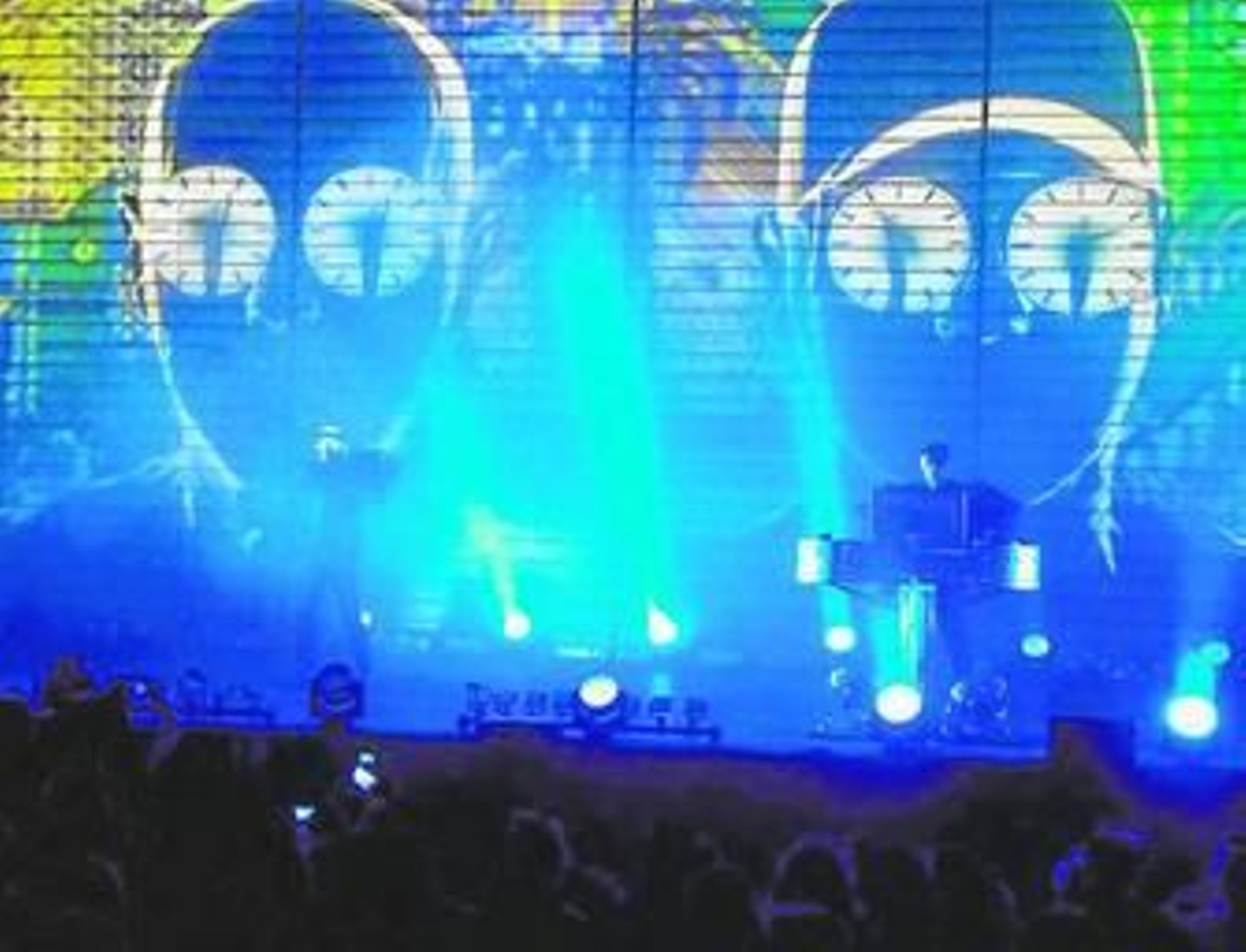 El dúo británico, con su espectacular puesta en escena ayer en el Starlite Festival. El dúo británico, con su espectacular puesta en escena ayer en el Starlite Festival.