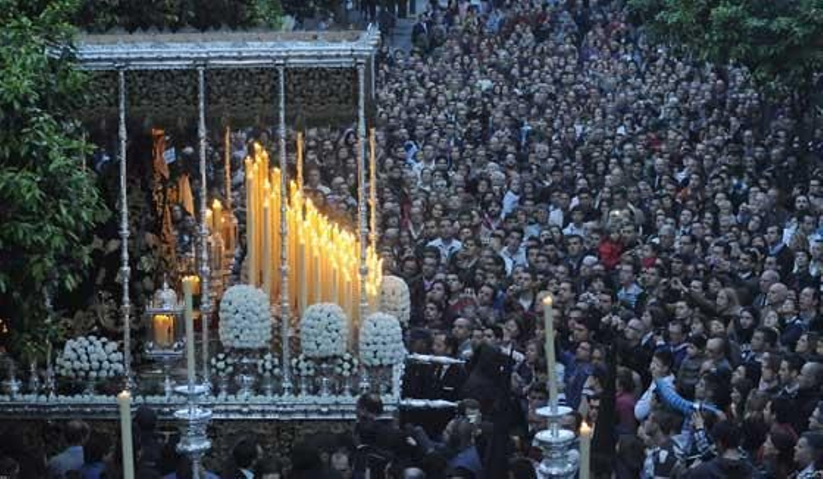 Salida de la Virgen de los Dolores.

Foto: Juan Carlos Vázquez