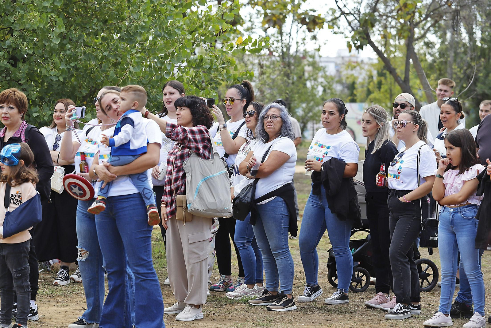Imágenes de la convivencia carnavalera del Parque Moret en Huelva