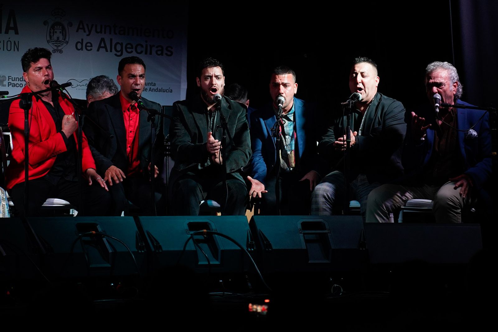 Fotos de la zambomba del grupo Toma Castaña en Algeciras